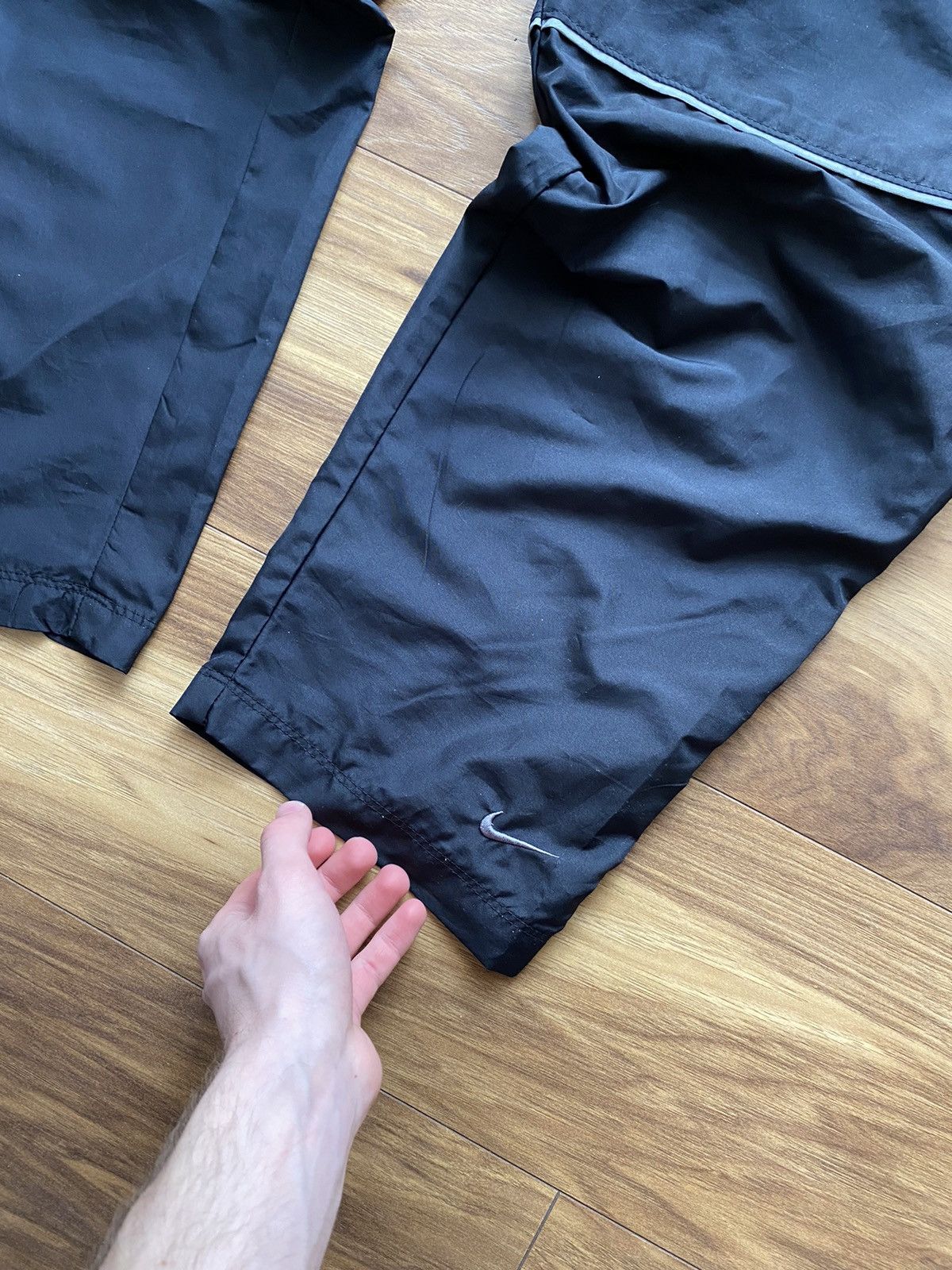 Nike Vintage Sweatpants Nike Nylon,Drill,Y2k Size US 36 / EU 52 - 2 Thumbnail