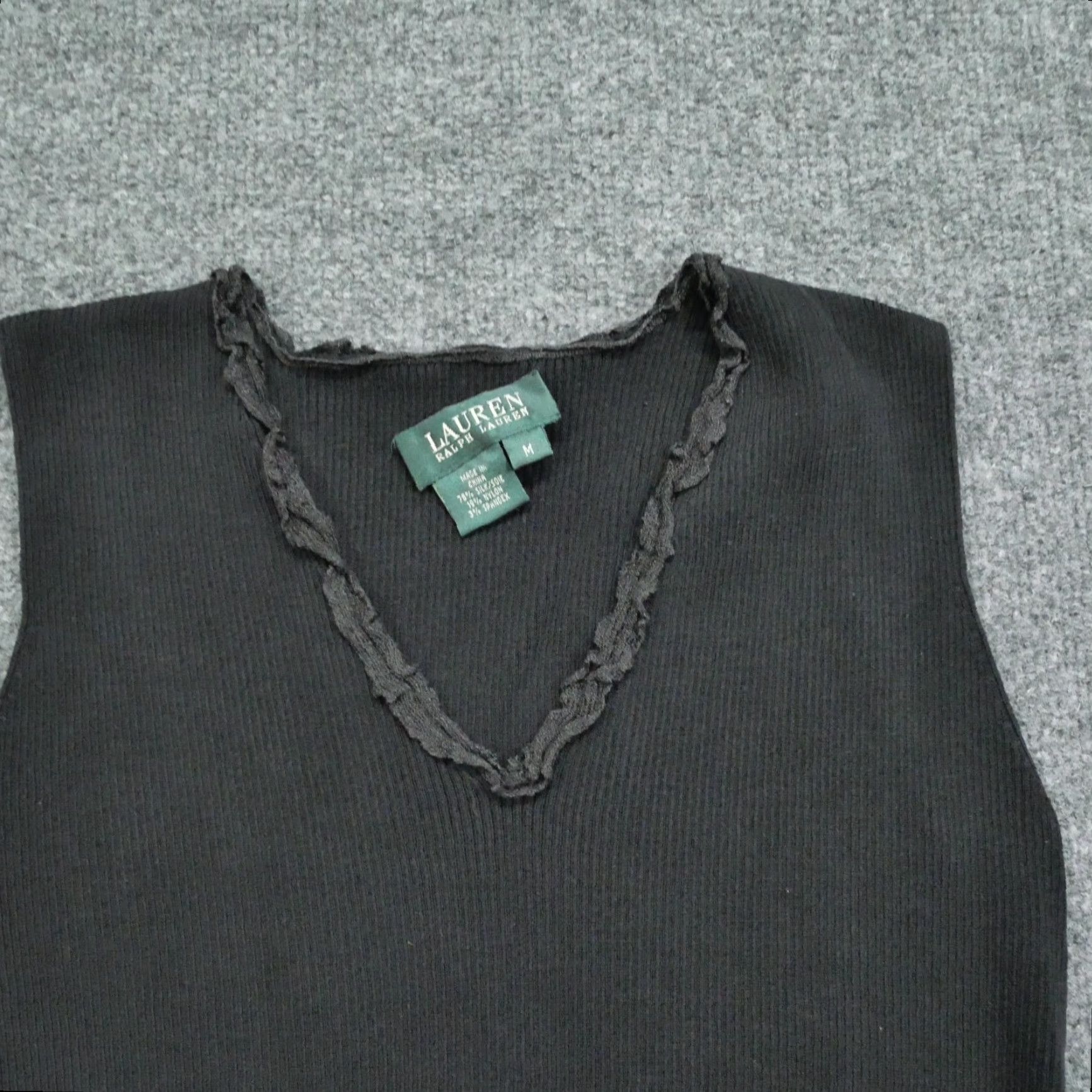 Ralph Lauren VINTAGE Ralph Lauren Shirt Top Womens Medlium Black Silk Blend Sleeveless Y2K Size M / US 6-8 / IT 42-44 - 2 Thumbnail