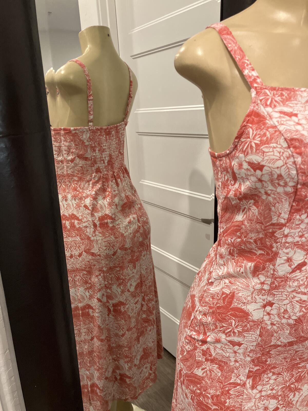 Old Navy Coral and White Floral Print Midi Dress with Square Neck Size S / US 4 / IT 40 - 5 Thumbnail