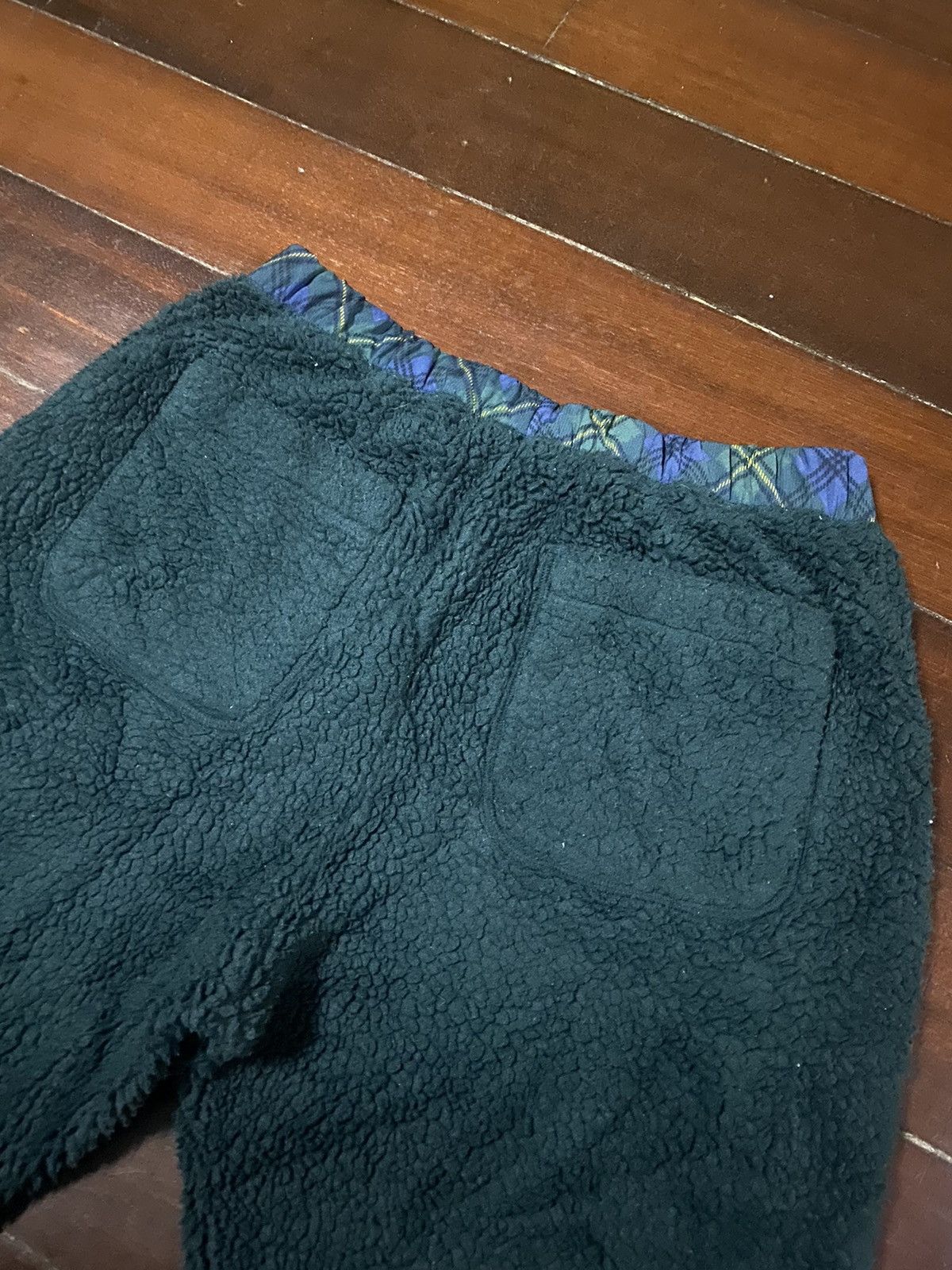 JW Anderson × Nigo × Uniqlo Crazy Baggy J.W Anderson x Uniqlo Fleece Hip Hop Pants Size US 31 - 10 Thumbnail