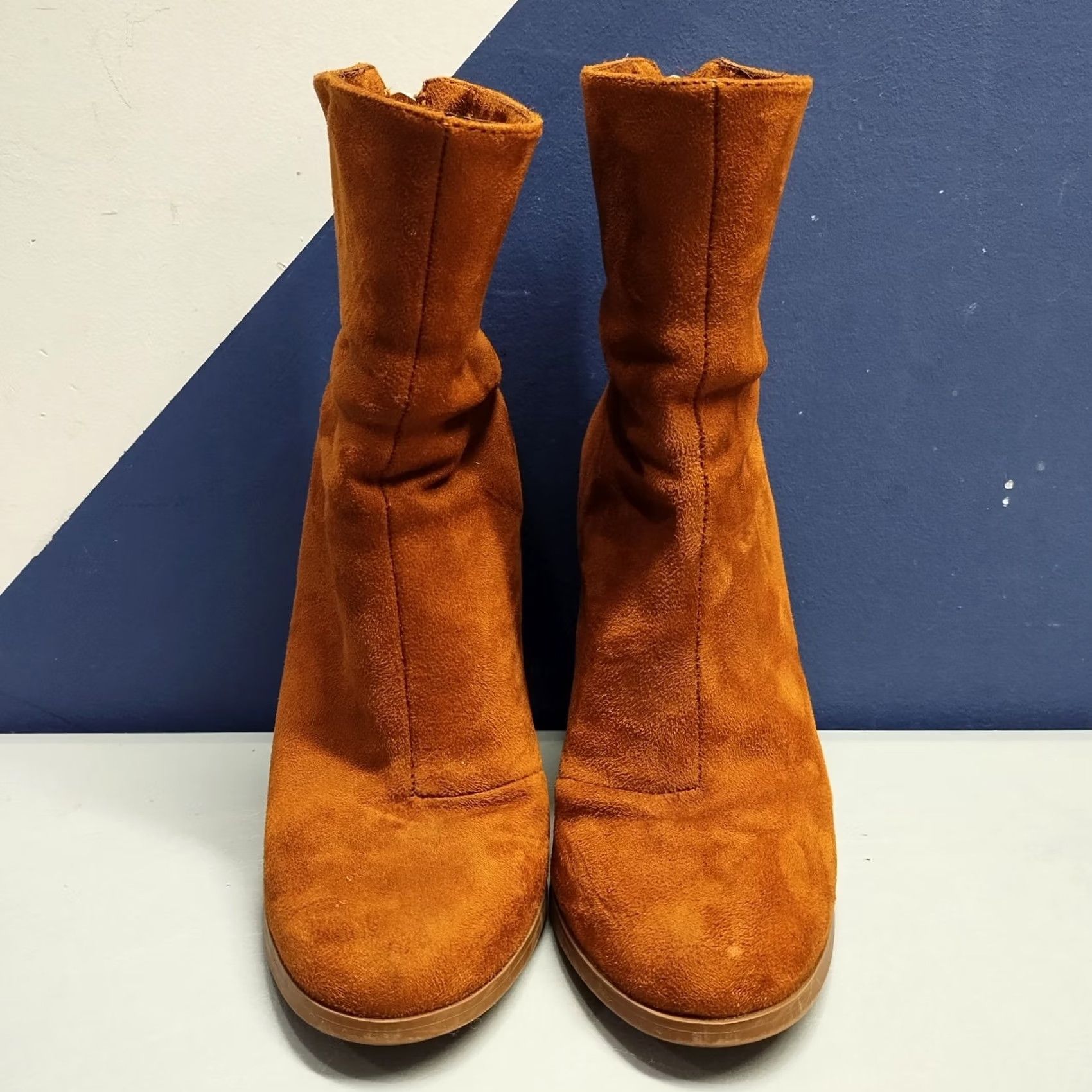 Forever 21 Forever 21 Womens Size 9 Brown Upper Suede Heeled Ankle Boots Almond Toe Back Zip bootie Size US 9 / IT 39 - 2 Thumbnail