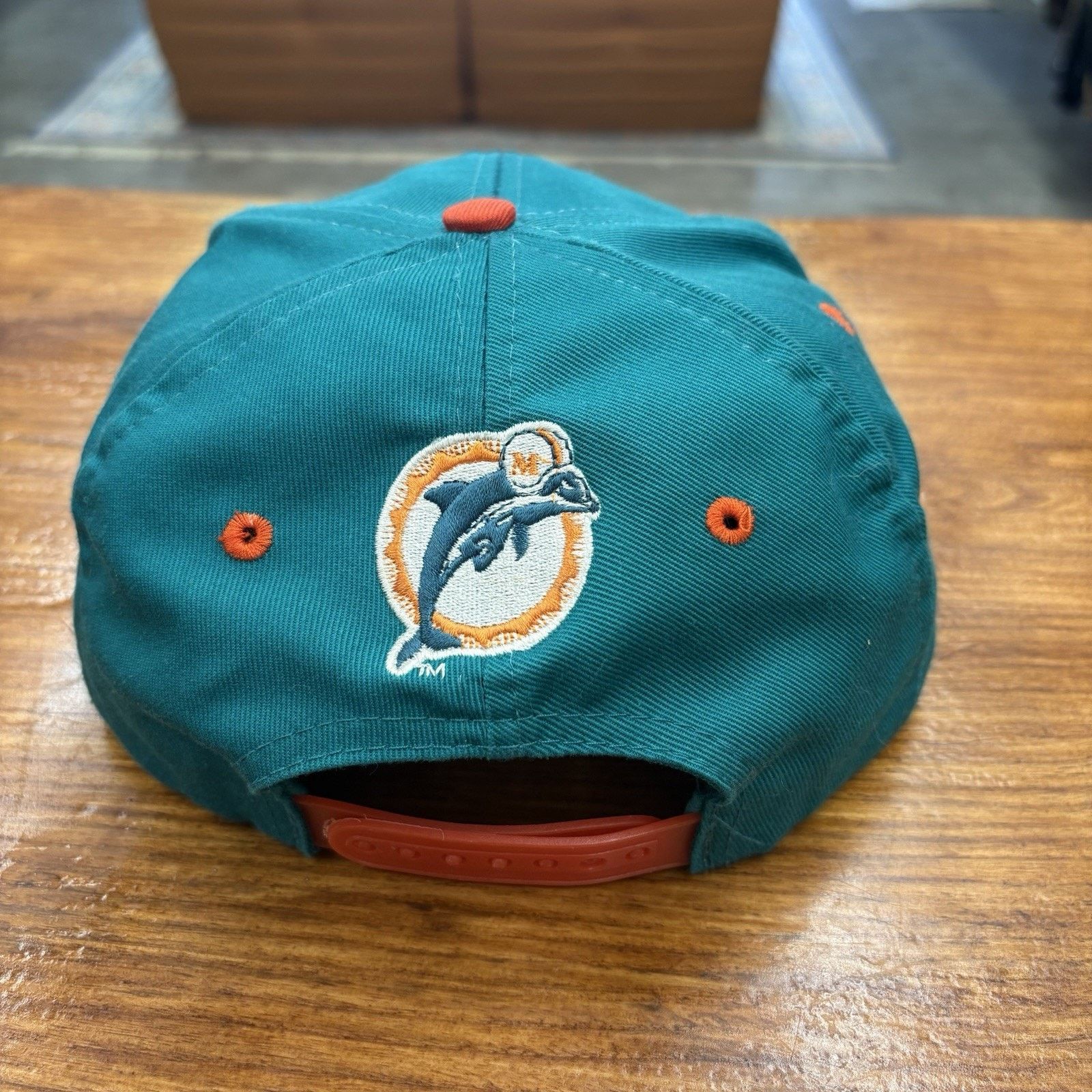 Logo 7 Vintage NFL Miami Dolphins X Taz Looney Toons Snap Back Hat Size ONE SIZE - 4 Thumbnail