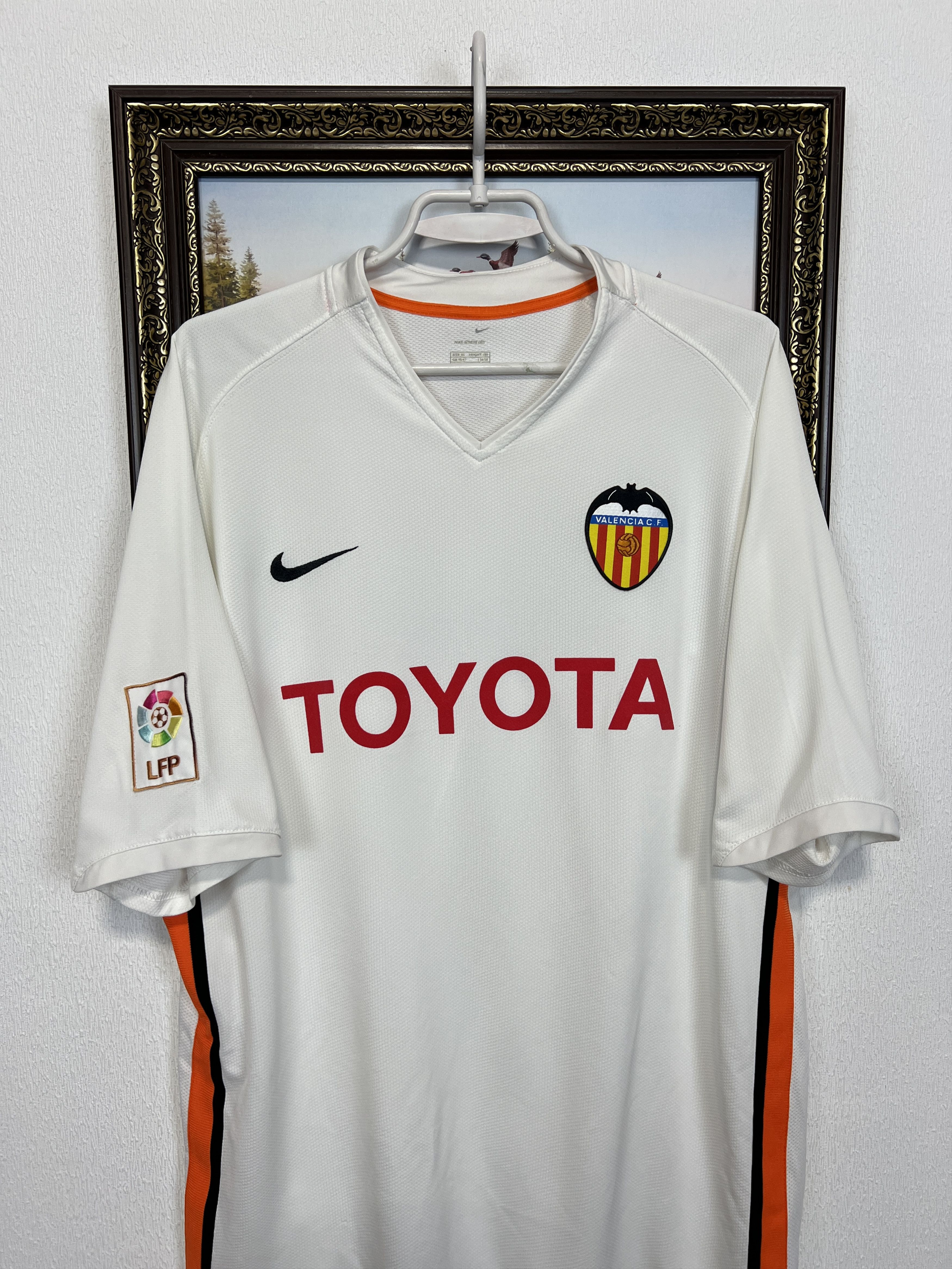Nike Valencia Home football shirt Soccer Jersey Camiseta Trikot Size US XL / EU 56 / 4 - 2 Thumbnail