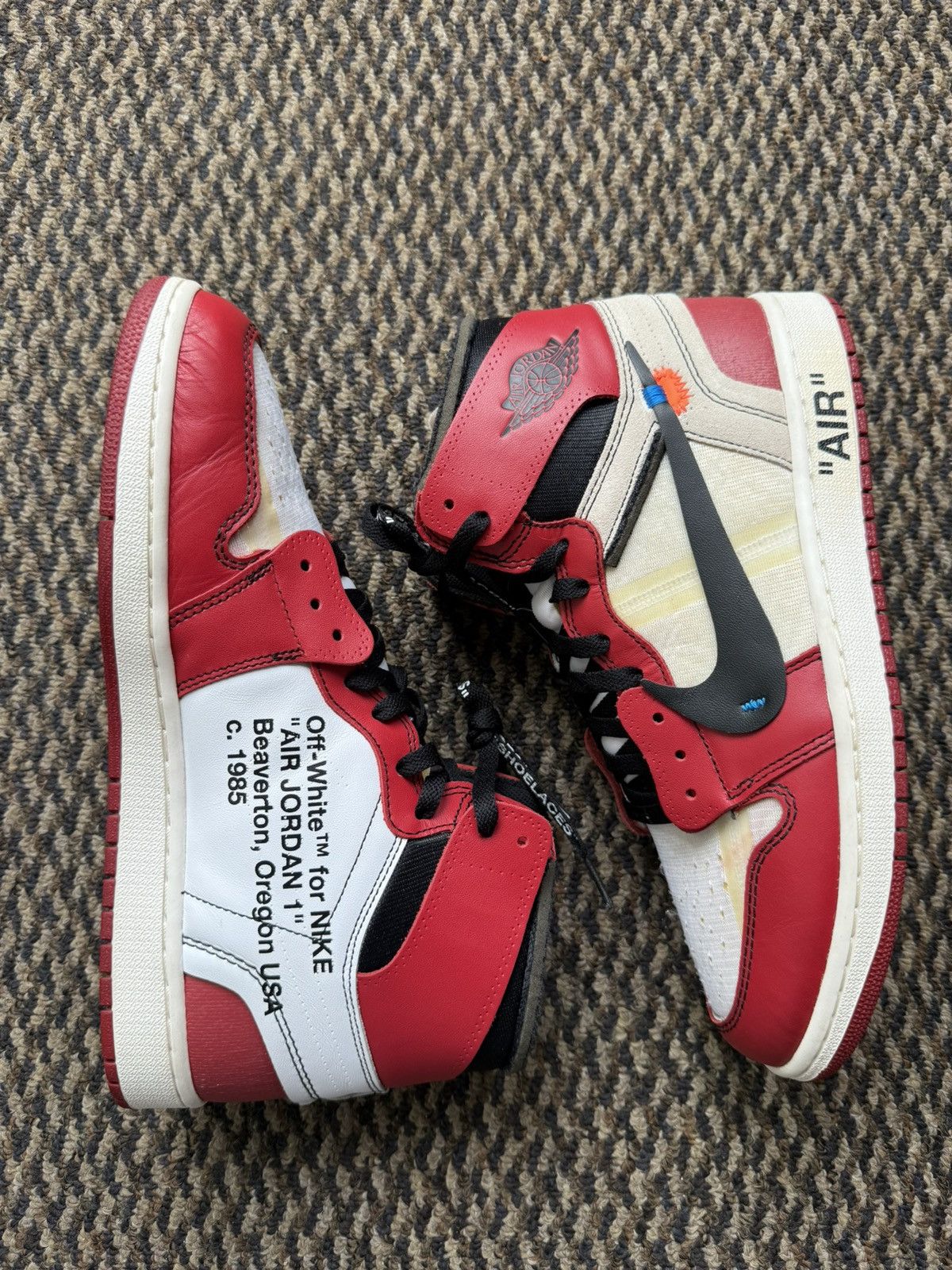 Jordan Brand × Off-White × Virgil Abloh Jordan 1 Retro OG High Off-White Chicago Size US 11 / EU 44 - 3 Thumbnail