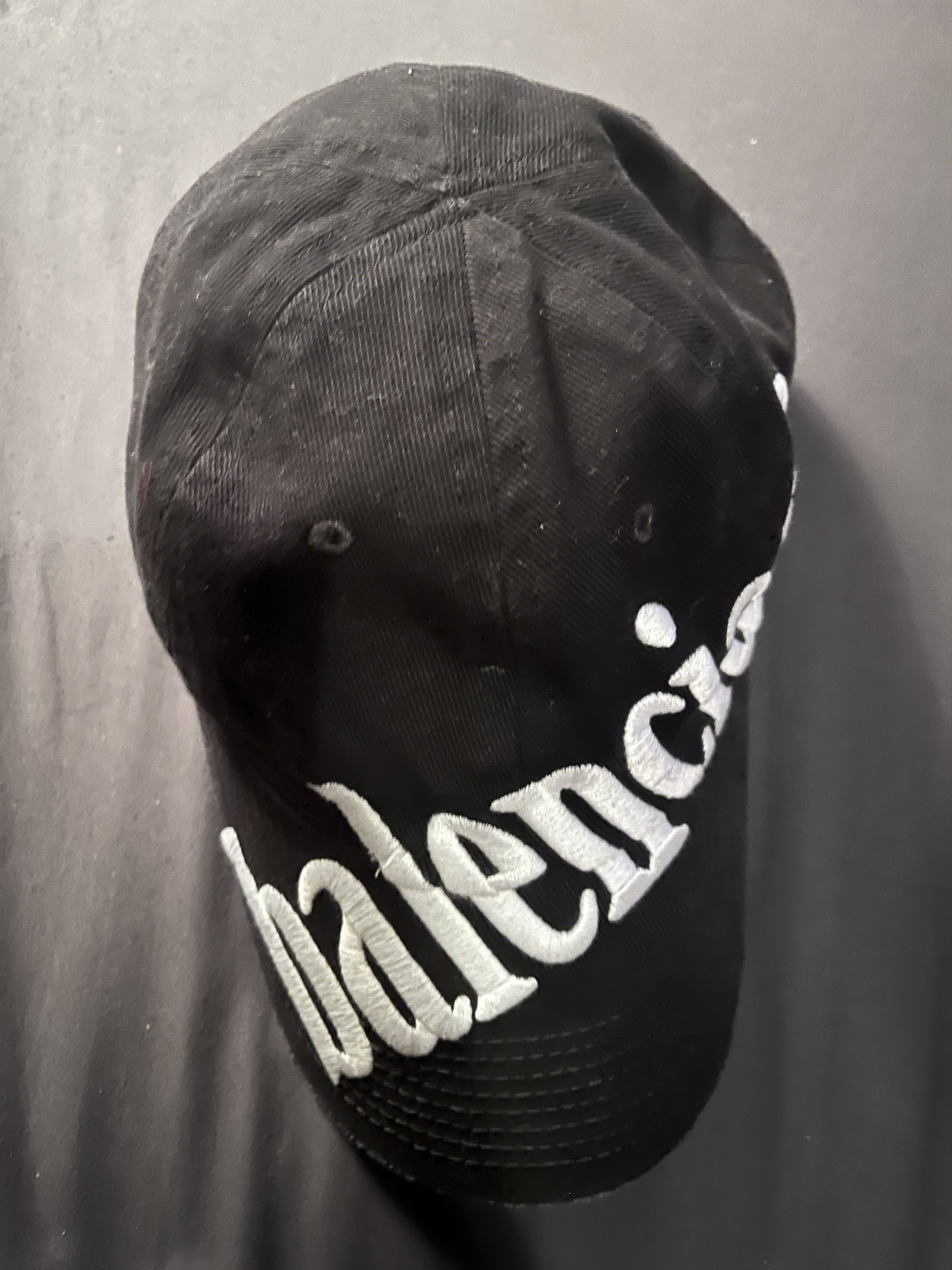 Balenciaga Balenciaga distressed baseball hat Size 26 - 2 Thumbnail