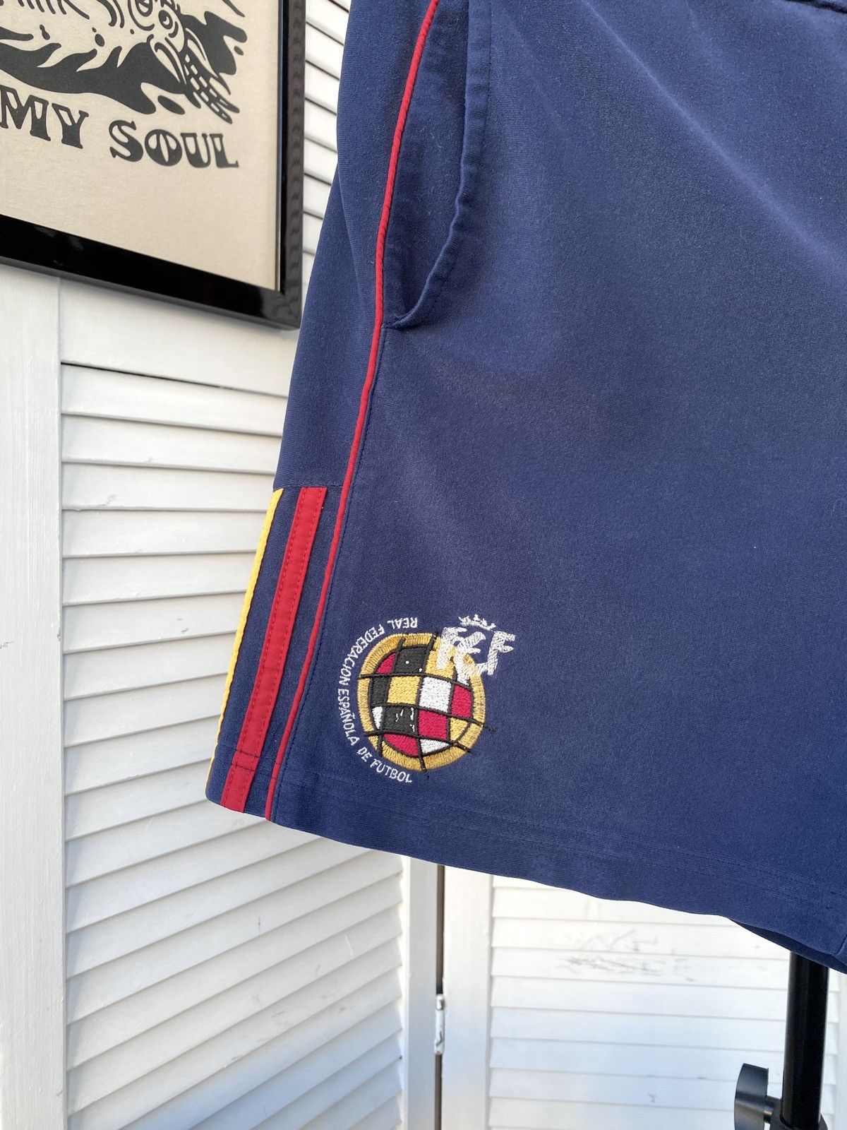 Adidas Vintage Adidas 90s Real Federacion Espanola Soccer Shorts Size US 30 / EU 46 - 4 Thumbnail