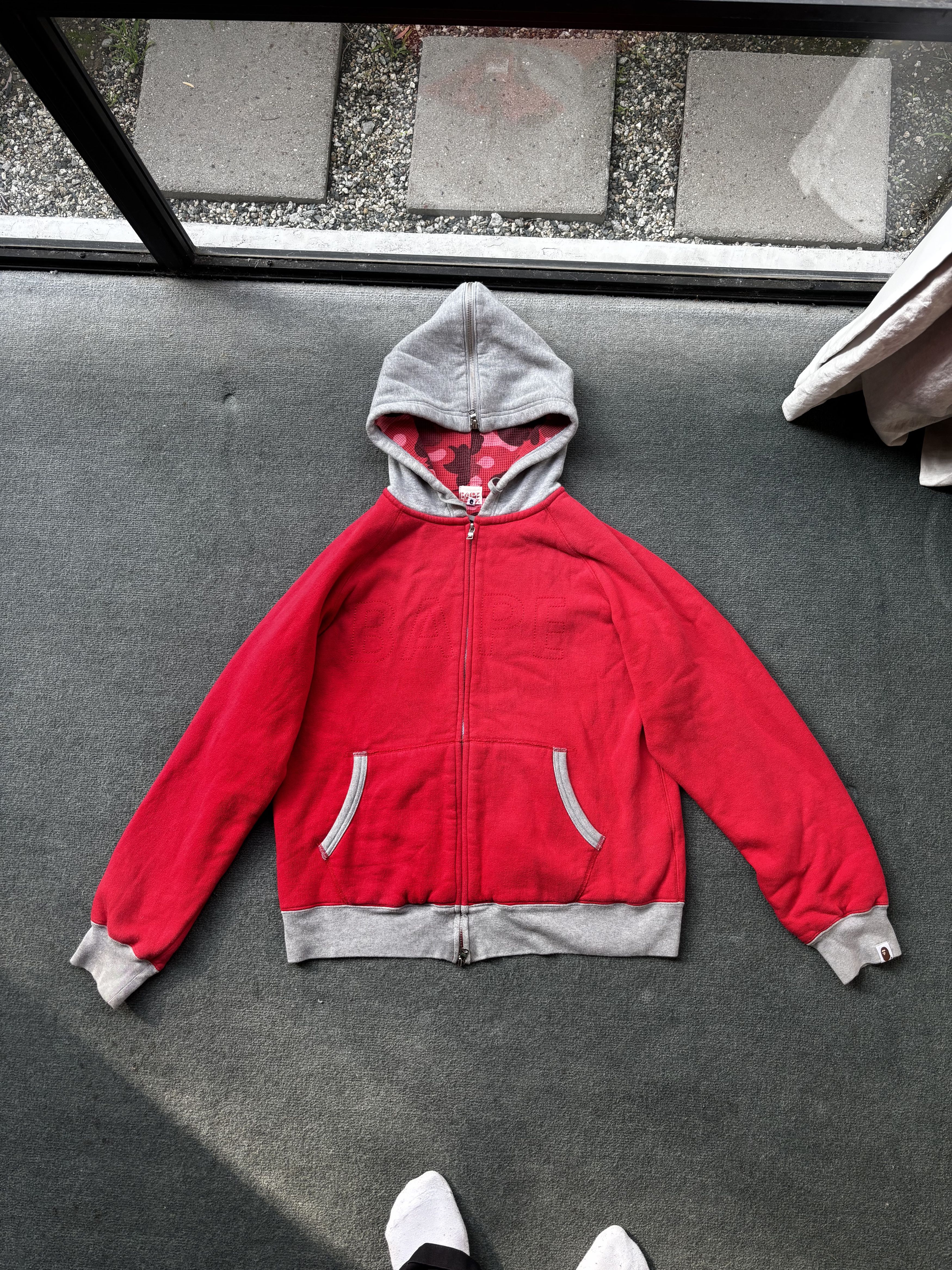 Bape Rare BAPE Logo Thermal Zip Up Hoodie Red Camo Size US M / EU 48-50 / 2 - 1 Thumbnail