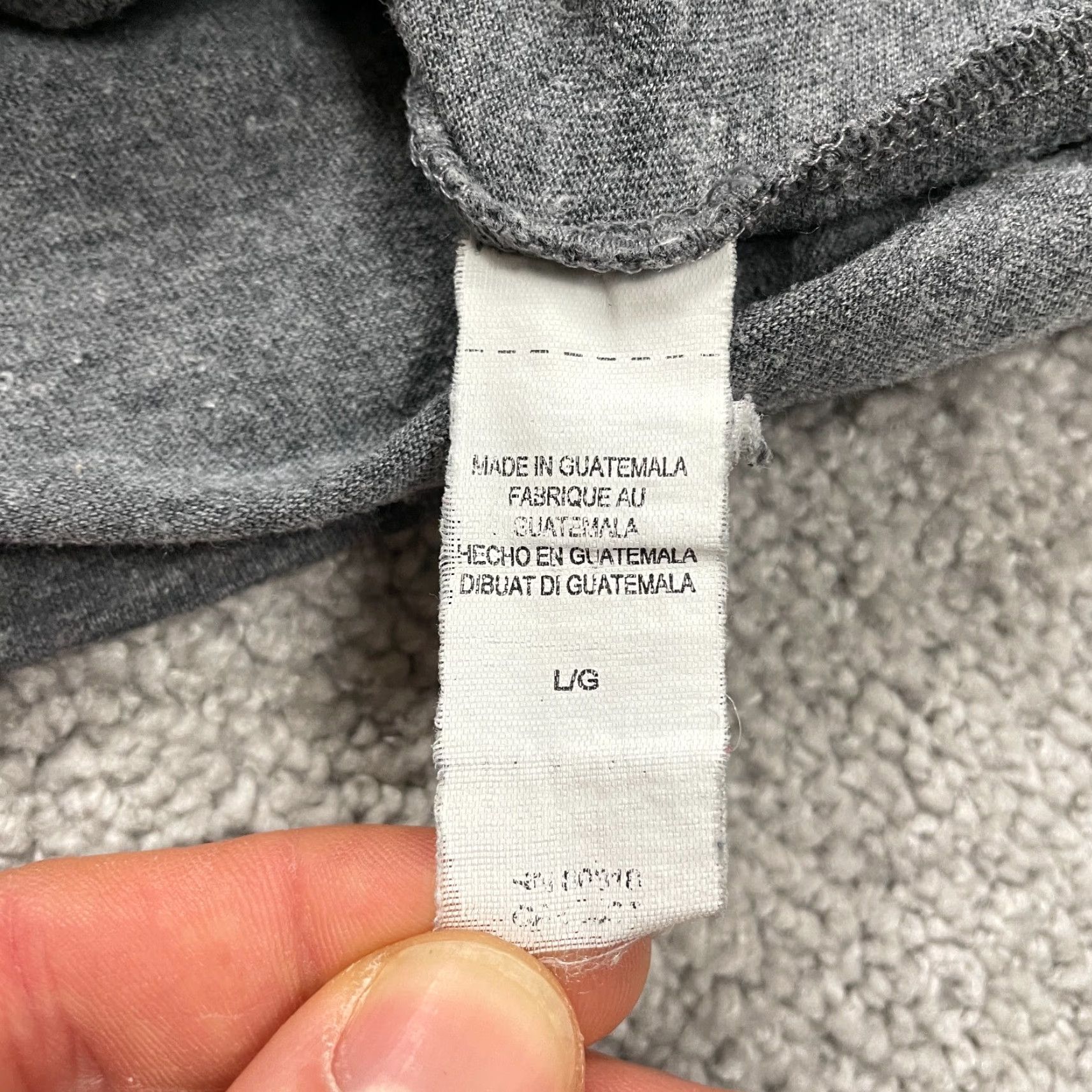 Lucky Brand **Lucky Brand Classic Gray Men's Large V-Neck T-Shirt** User: Lucky Brand Classic Gray Men's Large V-Neck T-Shirt Size L / US 10 / IT 46 - 7 Thumbnail