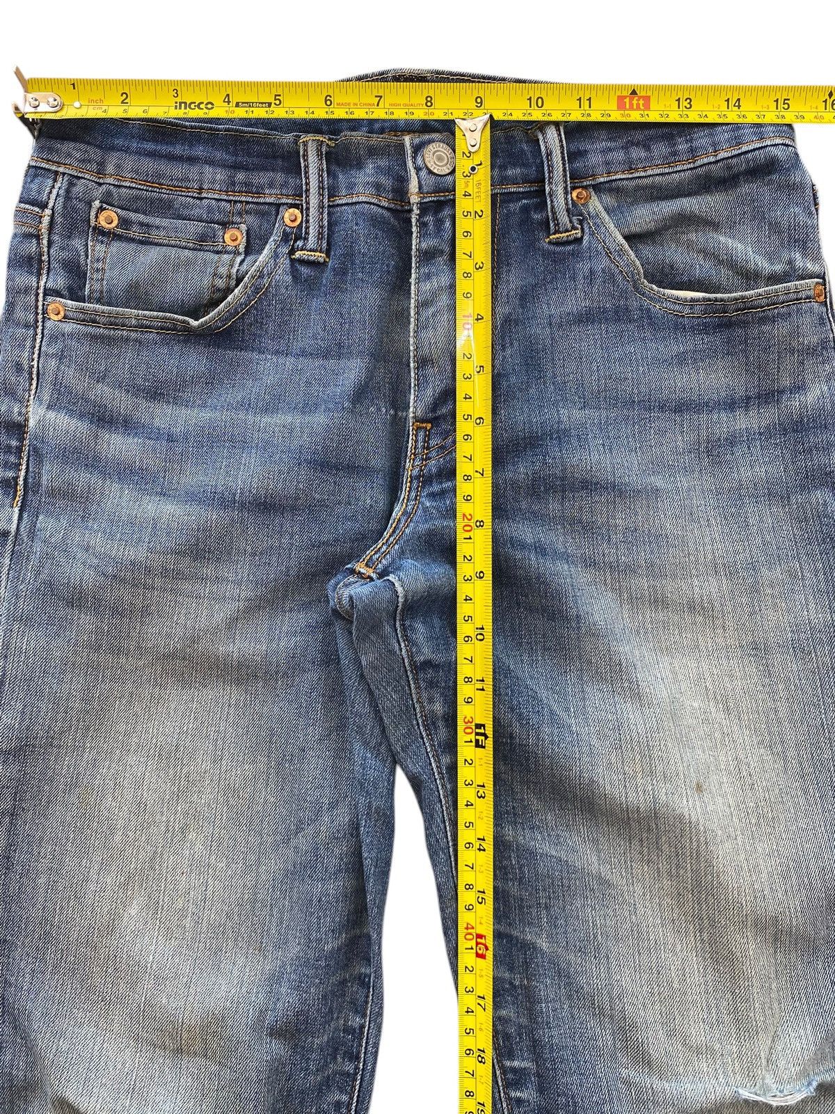 Levi's Levi’s Feded Wash Whiskered Style Straight Leg Jeans Size US 30 / EU 46 - 6 Thumbnail