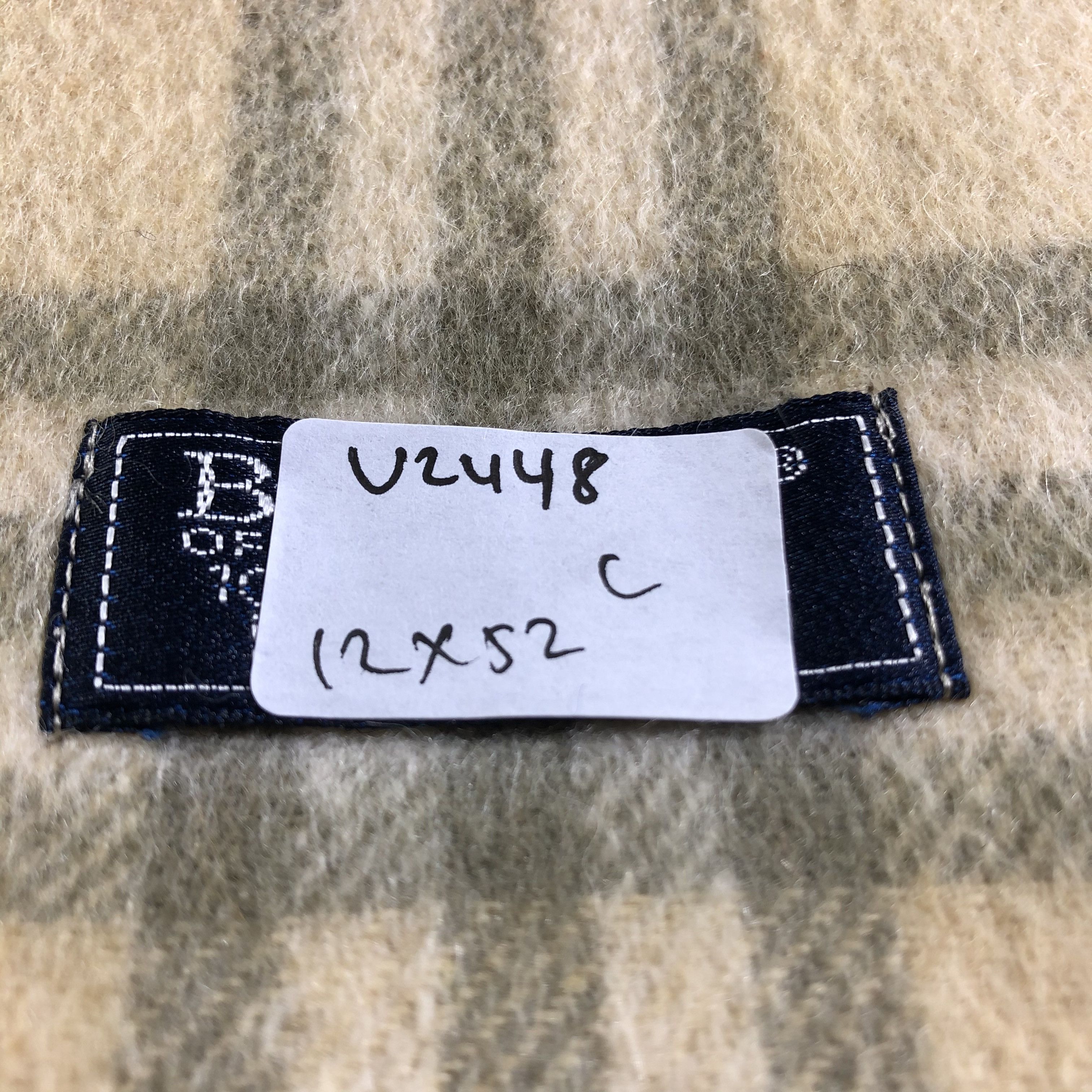 Burberry Burberrys Nova Check Cashmere Scarf Muffler Neckwear V2448 Size ONE SIZE - 17 Thumbnail