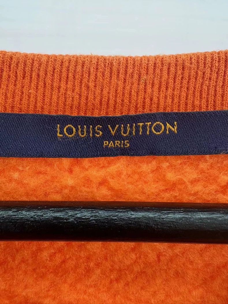 Louis Vuitton Louis Vuitton Orange flocked logo sweatshirt 2504-Nextarrow Size US M / EU 48-50 / 2 - 5 Thumbnail