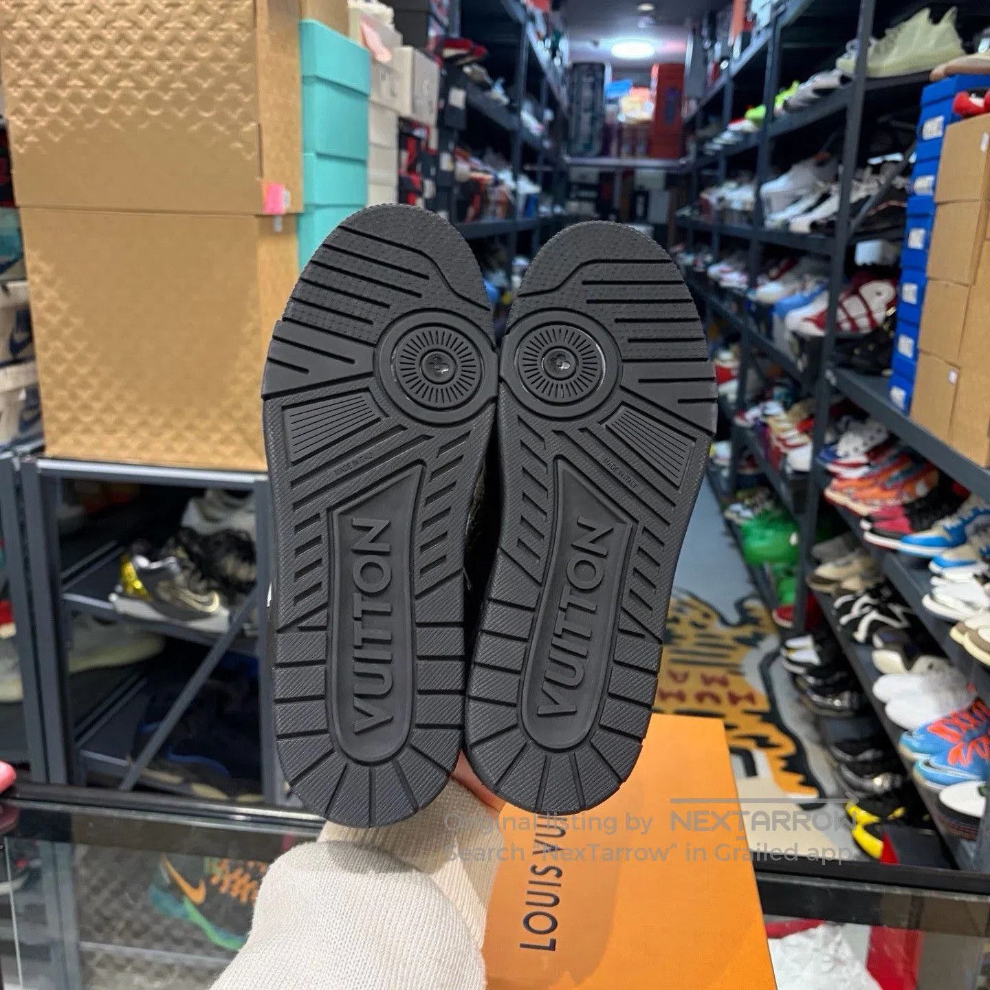 Louis Vuitton Louis Vuitton LVTrainer Leather Sneaker. Size US 7 / EU 40 - 4 Thumbnail