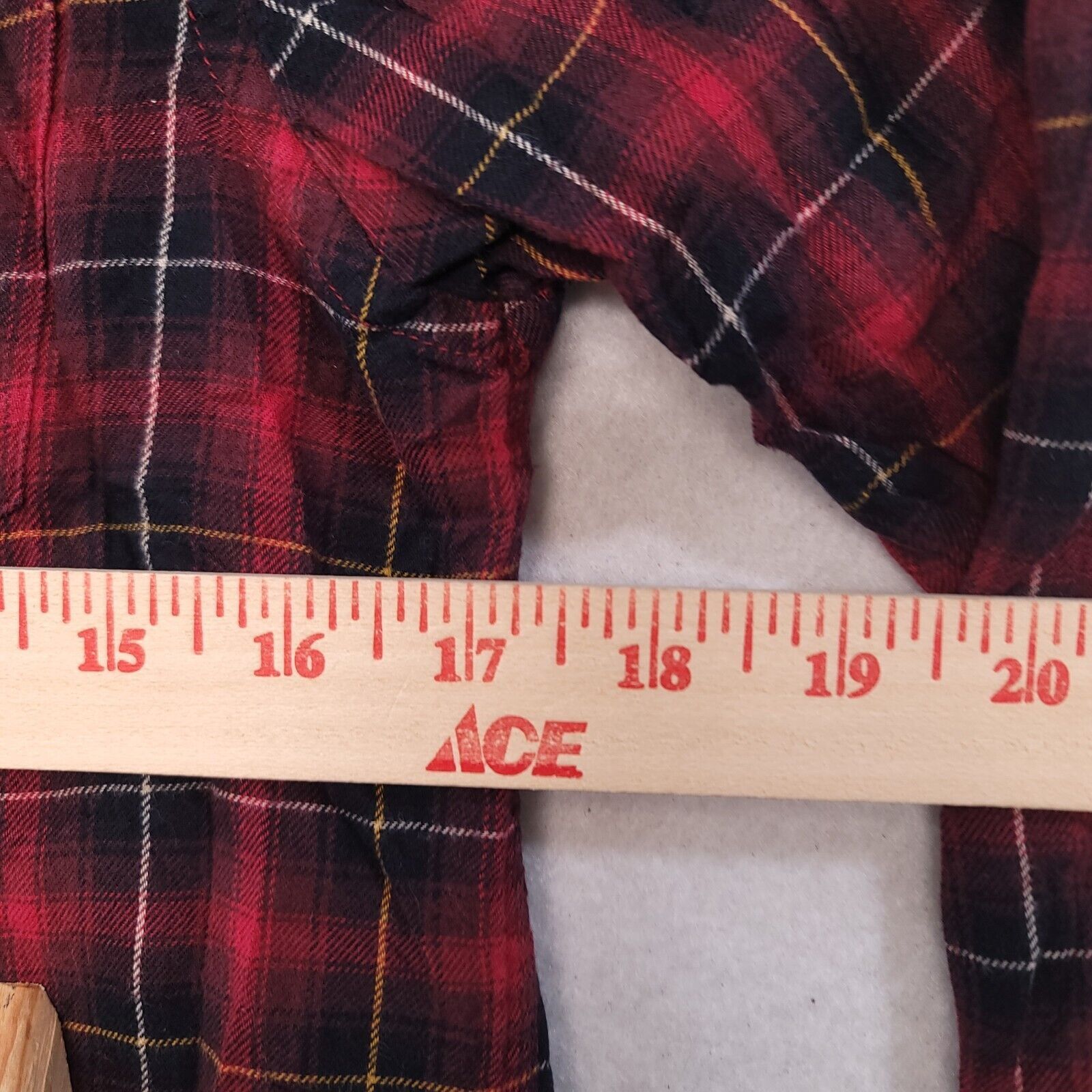 River Island River Island Tartan Flannel Shirt Mens Size Small Red Black Size US S / EU 44-46 / 1 - 8 Thumbnail
