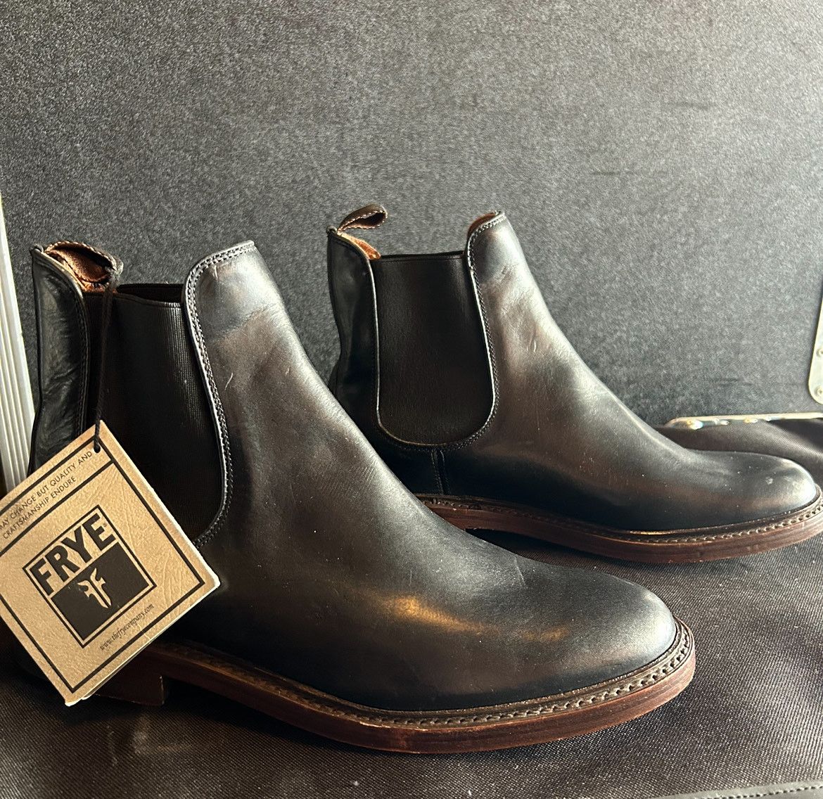 Frye Frye- Mens Chelsea Boots Size US 7.5 / EU 40-41 - 1 Thumbnail
