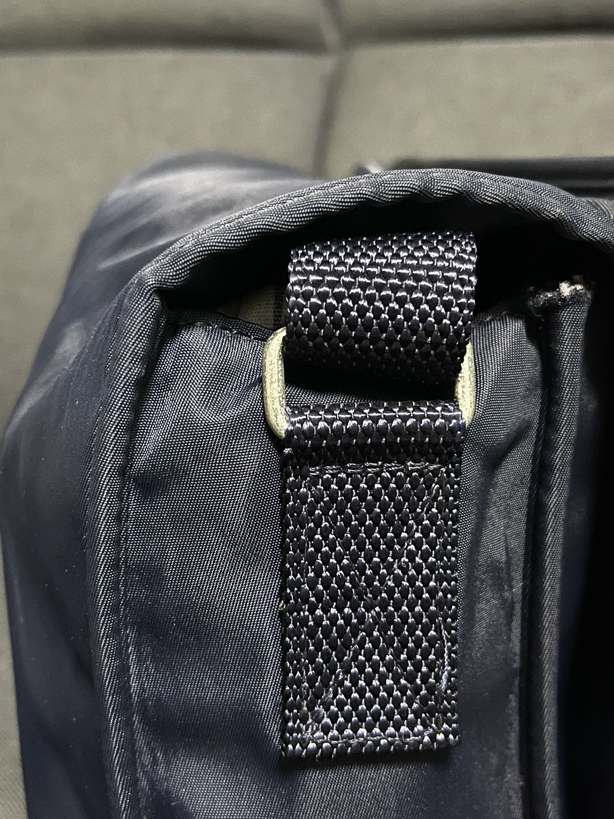 Helmut Lang Vintage Helmut Lang Sling Bag Size ONE SIZE - 7 Thumbnail