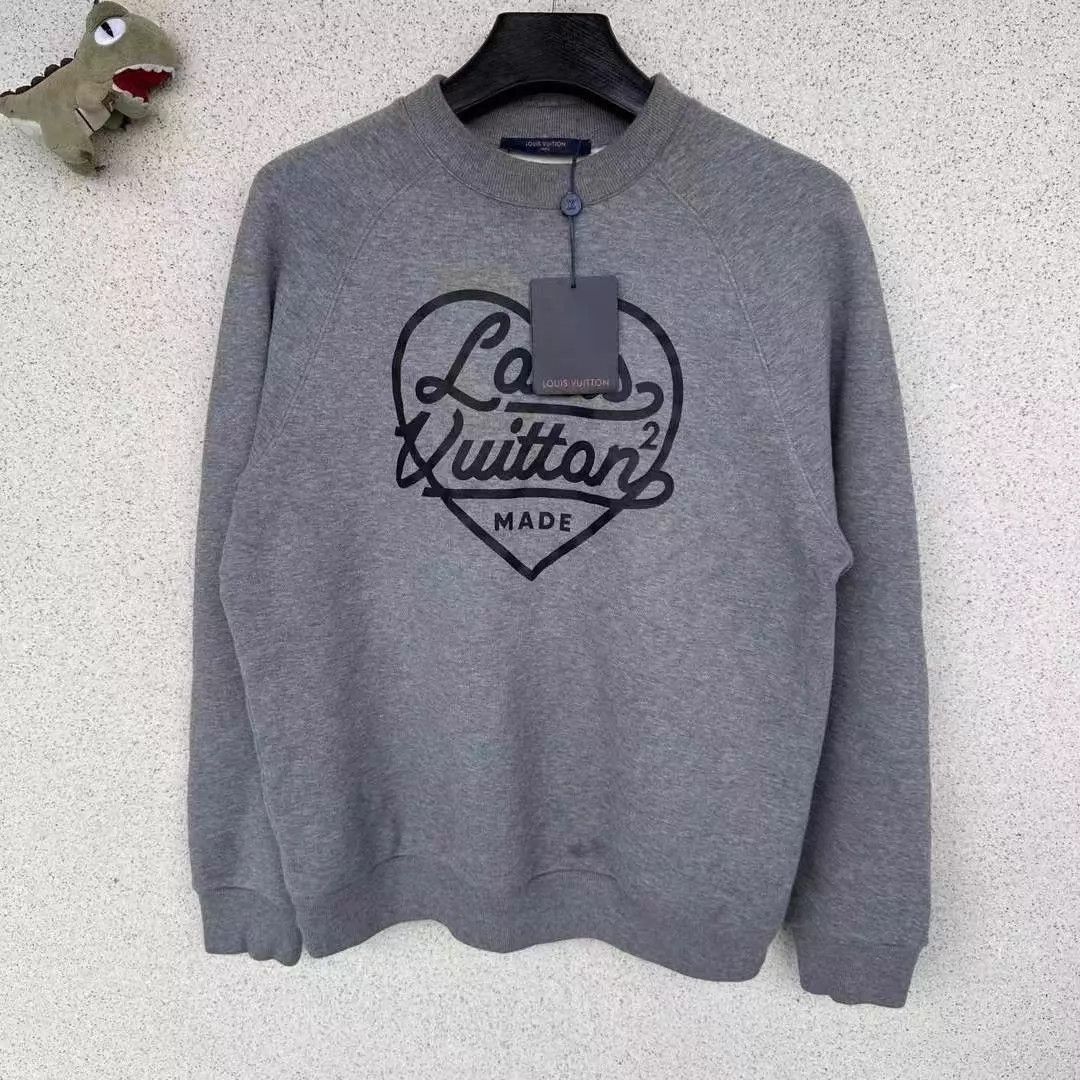 Louis Vuitton Gray Crewneck Sweatshirt with Heart Design - Size S Size US S / EU 44-46 / 1 - 1 Thumbnail