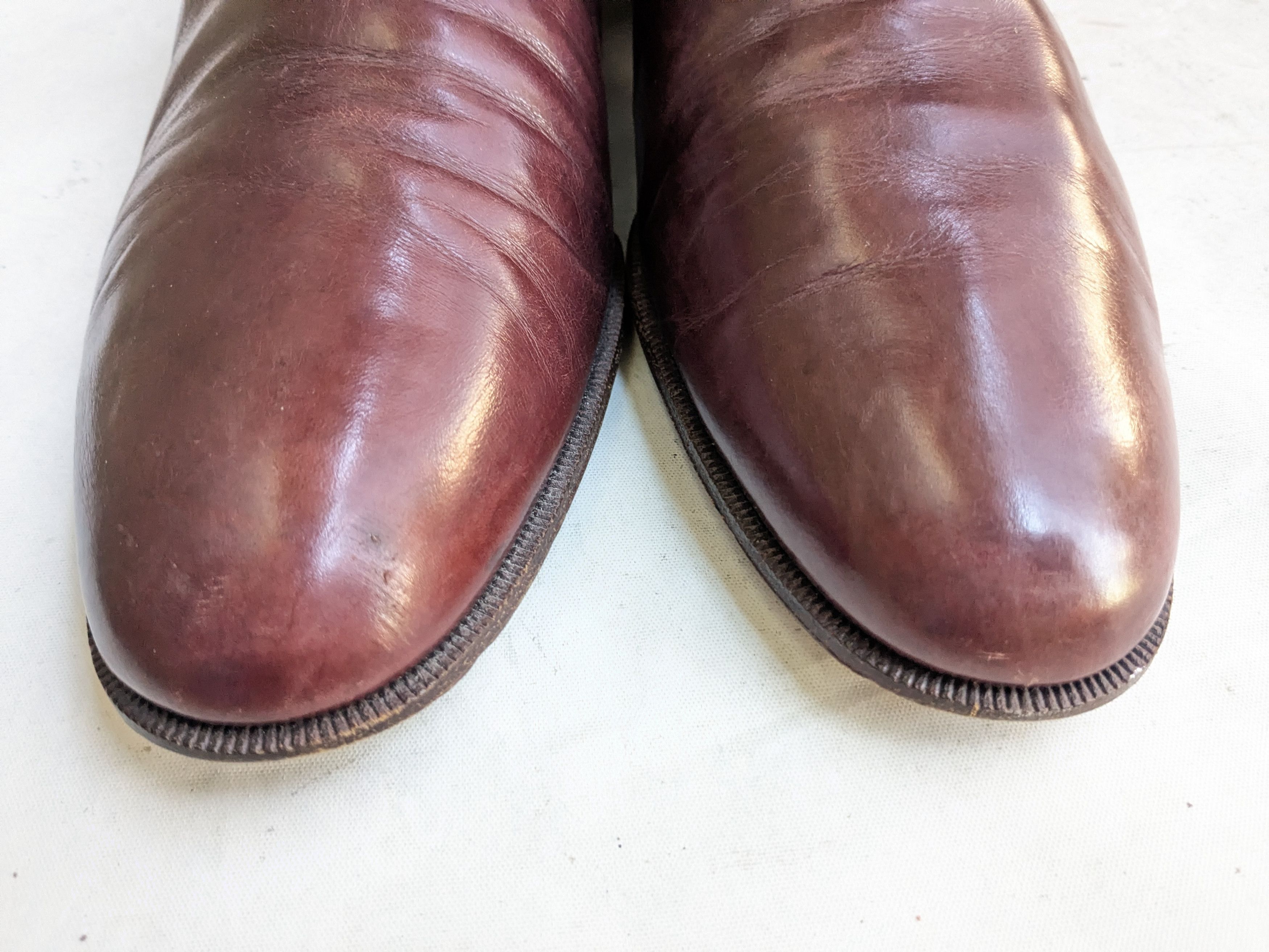 Salvatore Ferragamo Salvatore Ferragamo Wholecut Oxfords Burgundy 12 B Narrow Size US 12 / EU 45 - 4 Thumbnail