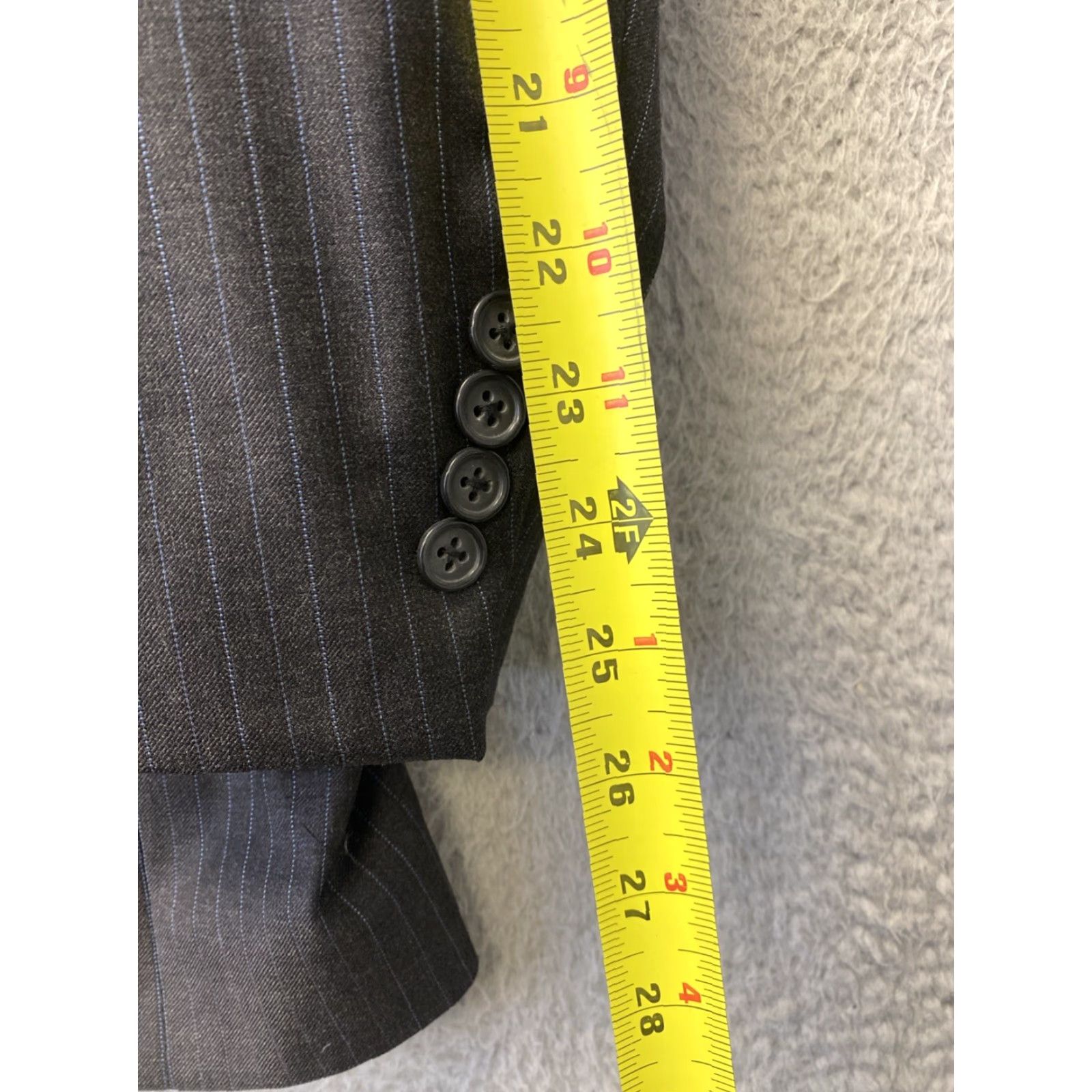 Hart Schaffner Marx HART SHAFFNER MARX Mens 2 Piece Suit Gray Wool 41L 34Wx32 /131-12 Casual Formal Business Party/Cocktail Travel Wedding Size 42R - 7 Thumbnail
