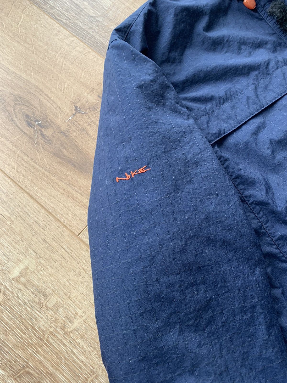 Nike Vintage Nike Embroidered swoosh jacket Size US M / EU 48-50 / 2 - 3 Thumbnail
