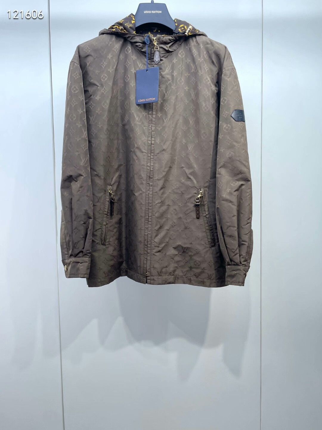 Louis Vuitton LV Classic Monogram Print Jacket Size XXS / US 00 / IT 34 - 1 Thumbnail