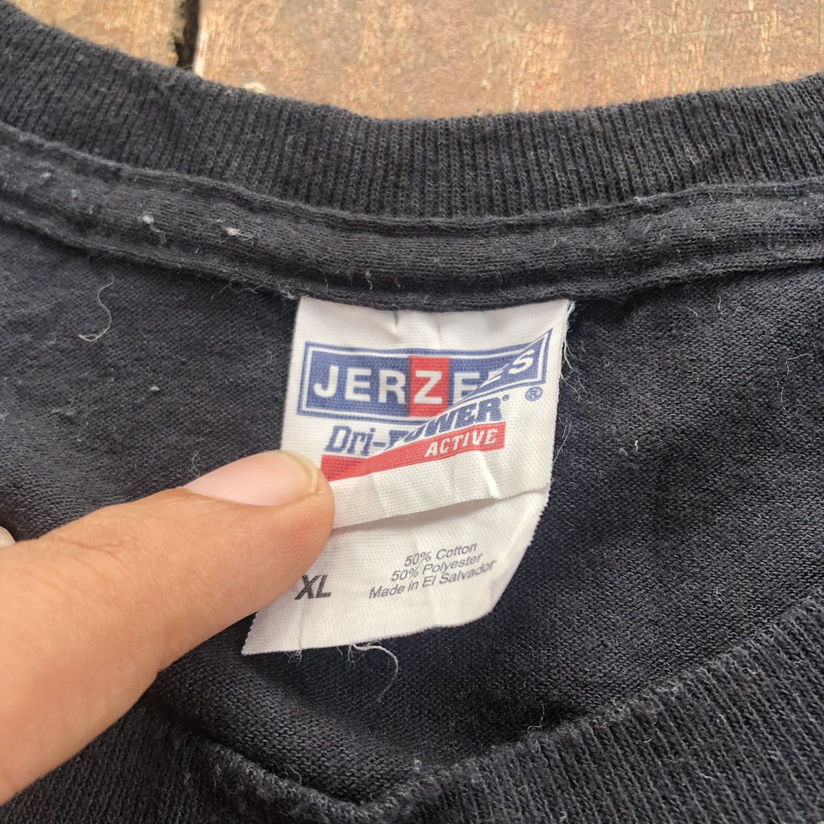 Japanese Brand Thrashed Faded Pablo Escobar PLUG Rare Shirt Size US XL / EU 56 / 4 - 5 Thumbnail
