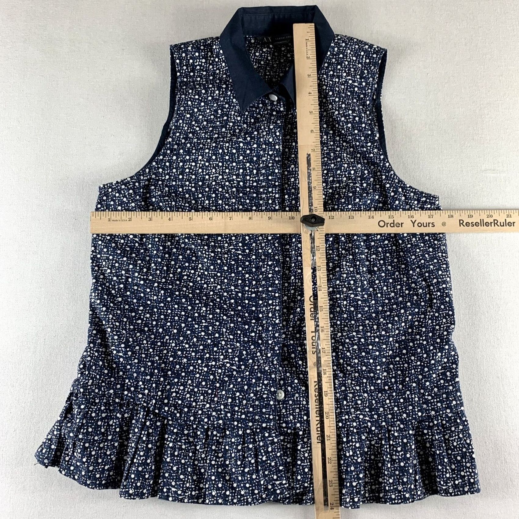 Armani Exchange ARMANI EXCHANGE Shirt WOMENS SMALL SLEEVELESS COLLAR ABSTRACT Size S / US 4 / IT 40 - 4 Thumbnail