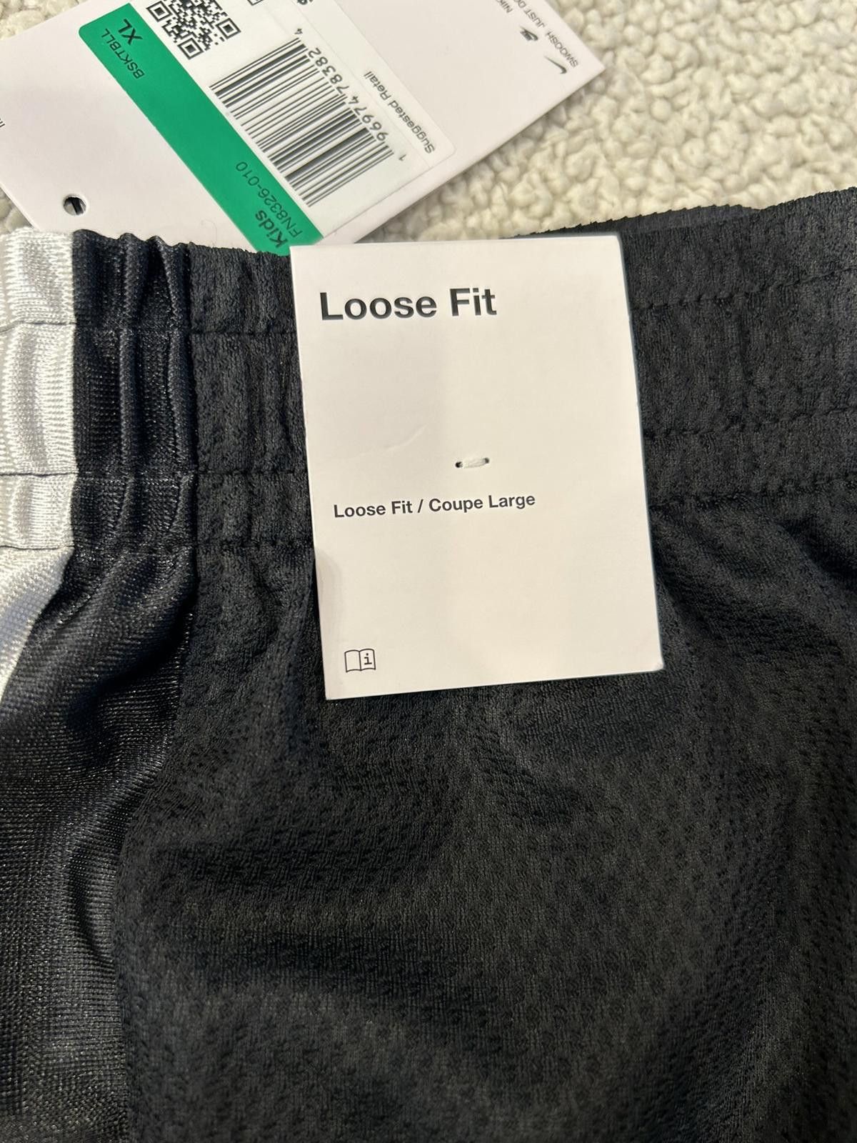 Nike Nike Kids Loose Fit Basketball Shorts XL Black Size US 26 / EU 42 - 3 Thumbnail