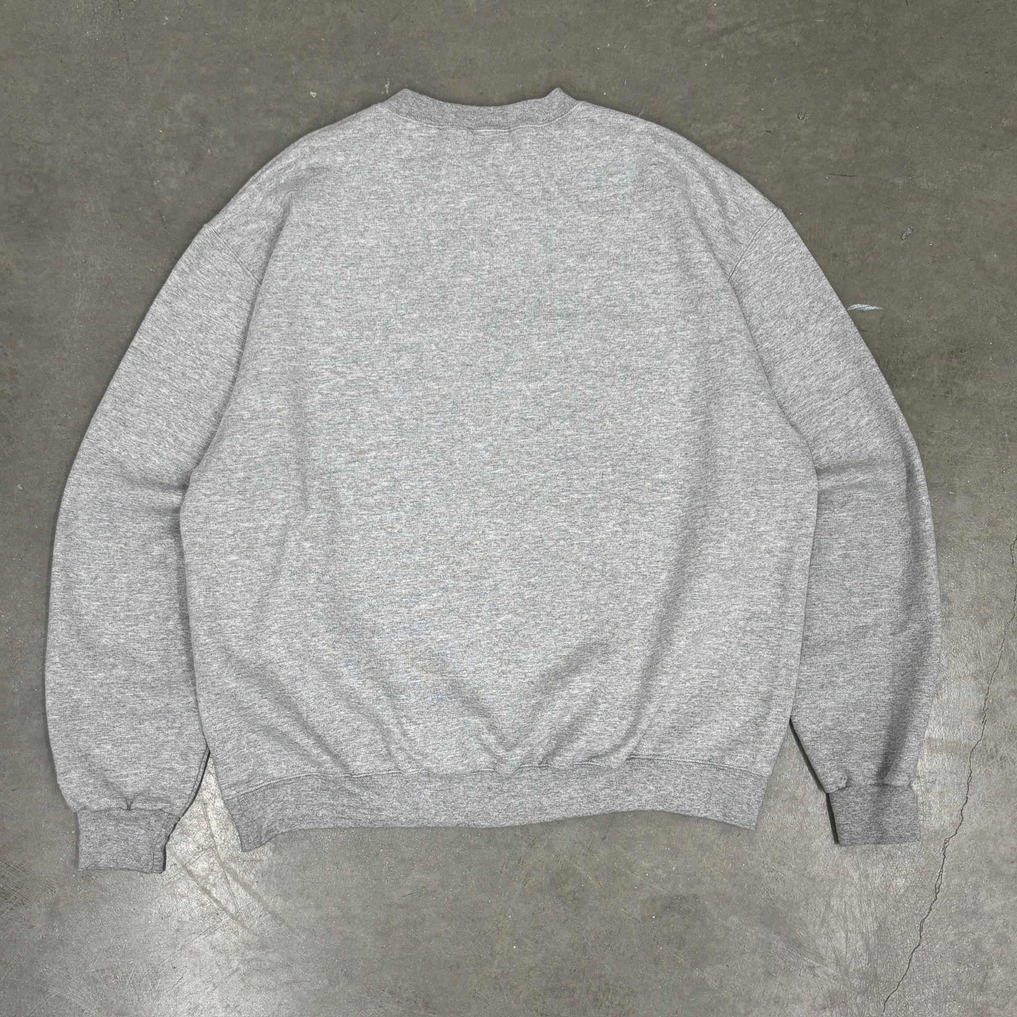 Other Central Bookings Car Club Embroidered Crewneck Sweatshirt Size US XL / EU 56 / 4 - 4 Thumbnail