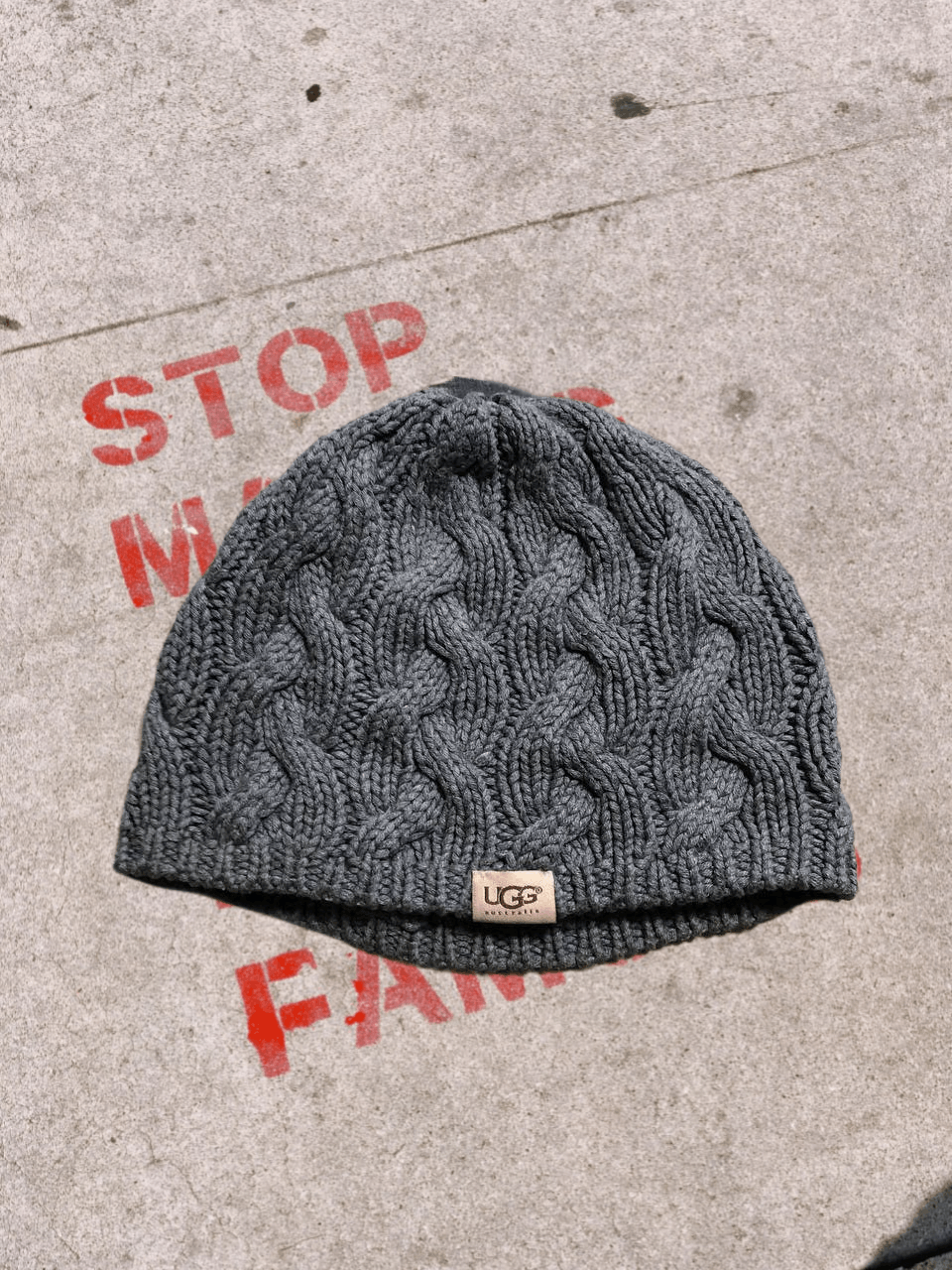 Ugg UGG Winter Beanie Warm Knit Size ONE SIZE - 1 Thumbnail