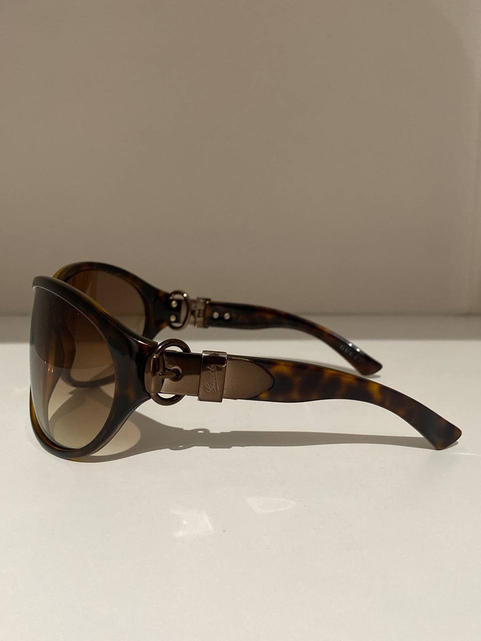 Gucci Gucci GG Buckle Logo Oval Oversized Sunglasses Y2K Vintage Size ONE SIZE - 7 Thumbnail