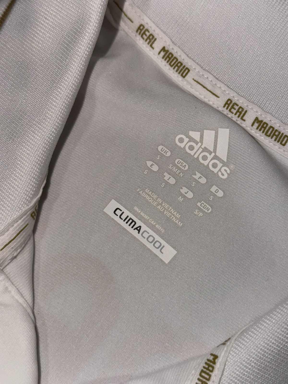 Adidas Ronaldo Real Madrid 2011 Jersey Size US S / EU 44-46 / 1 - 4 Thumbnail