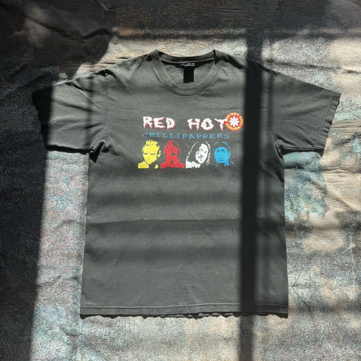 Vintage 00/ Red hot cillipeppers Size US XL / EU 56 / 4 - 1 Thumbnail