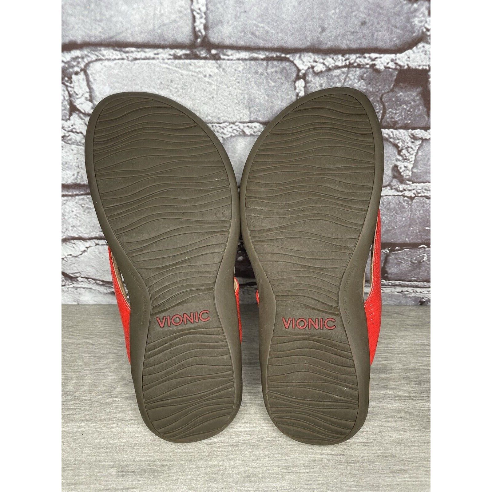 Other Vionic Bella 2 Red Synthetic Bow Casual Thong Sandals Women’ Size US 8.5 / IT 38.5 - 13 Thumbnail