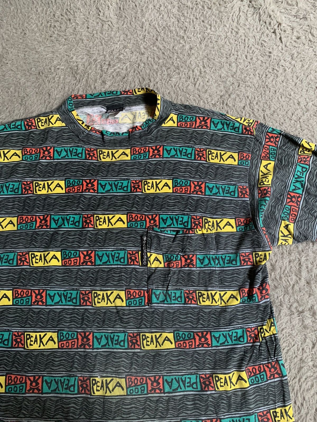 Japanese Brand Vintage 90s Peakaboo Surf Pocket Tomtom Pattern Tee Size US M / EU 48-50 / 2 - 2 Thumbnail