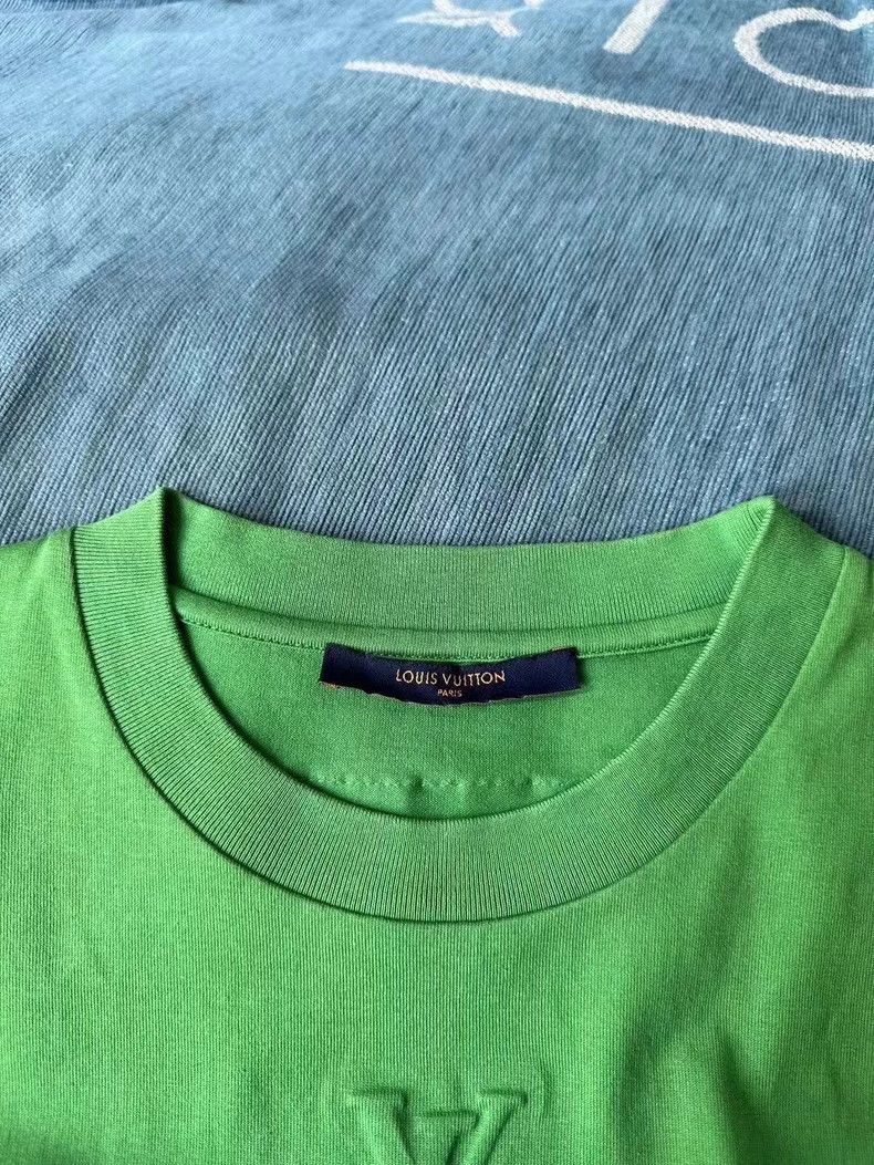 Louis Vuitton Louis Vuitton Green embossed logo short sleeve 2501-Nextarr Size US M / EU 48-50 / 2 - 3 Thumbnail