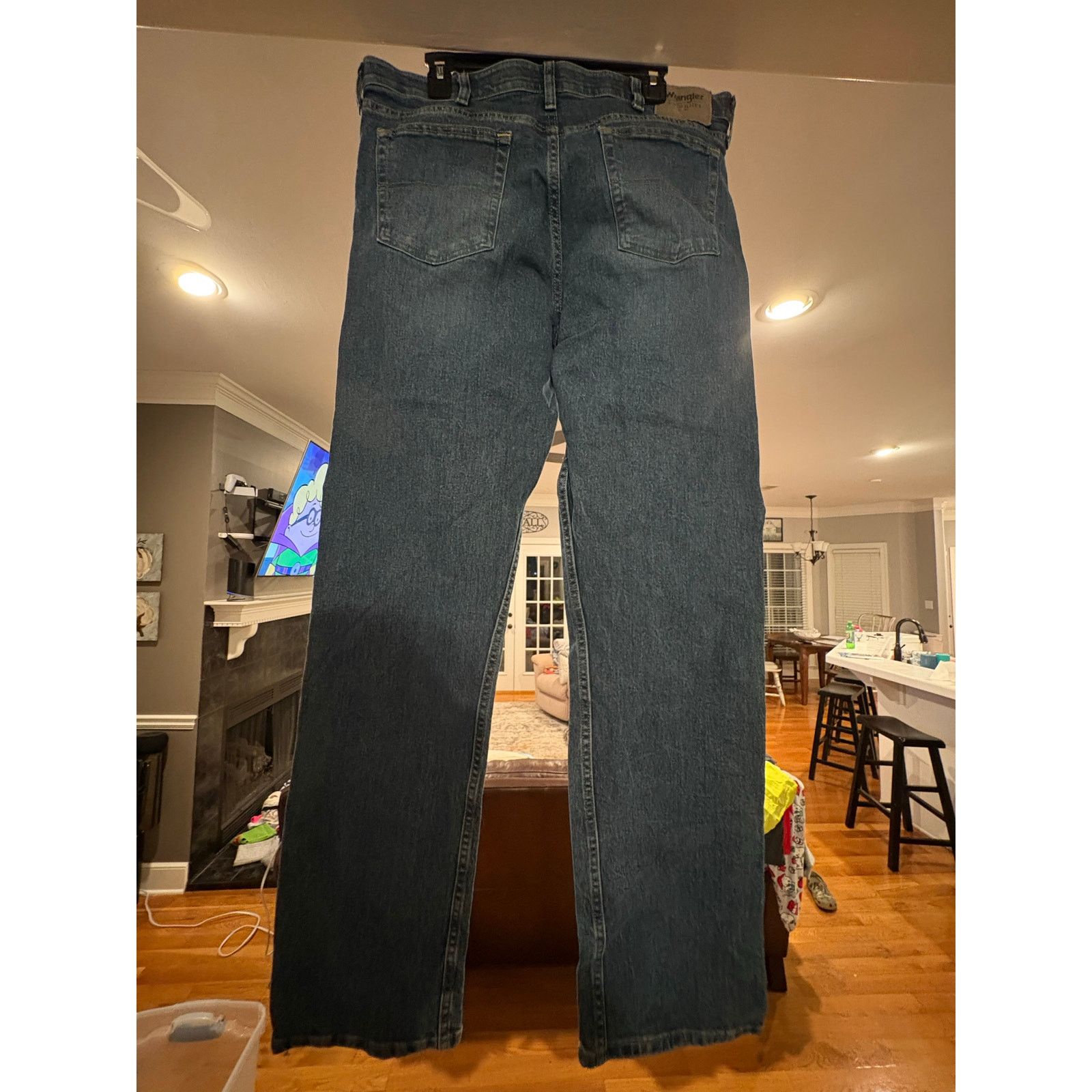 Wrangler Wrangler Authentics Men’s Relaxed Fit Jeans Size 35x34 Size US 35 - 4 Thumbnail