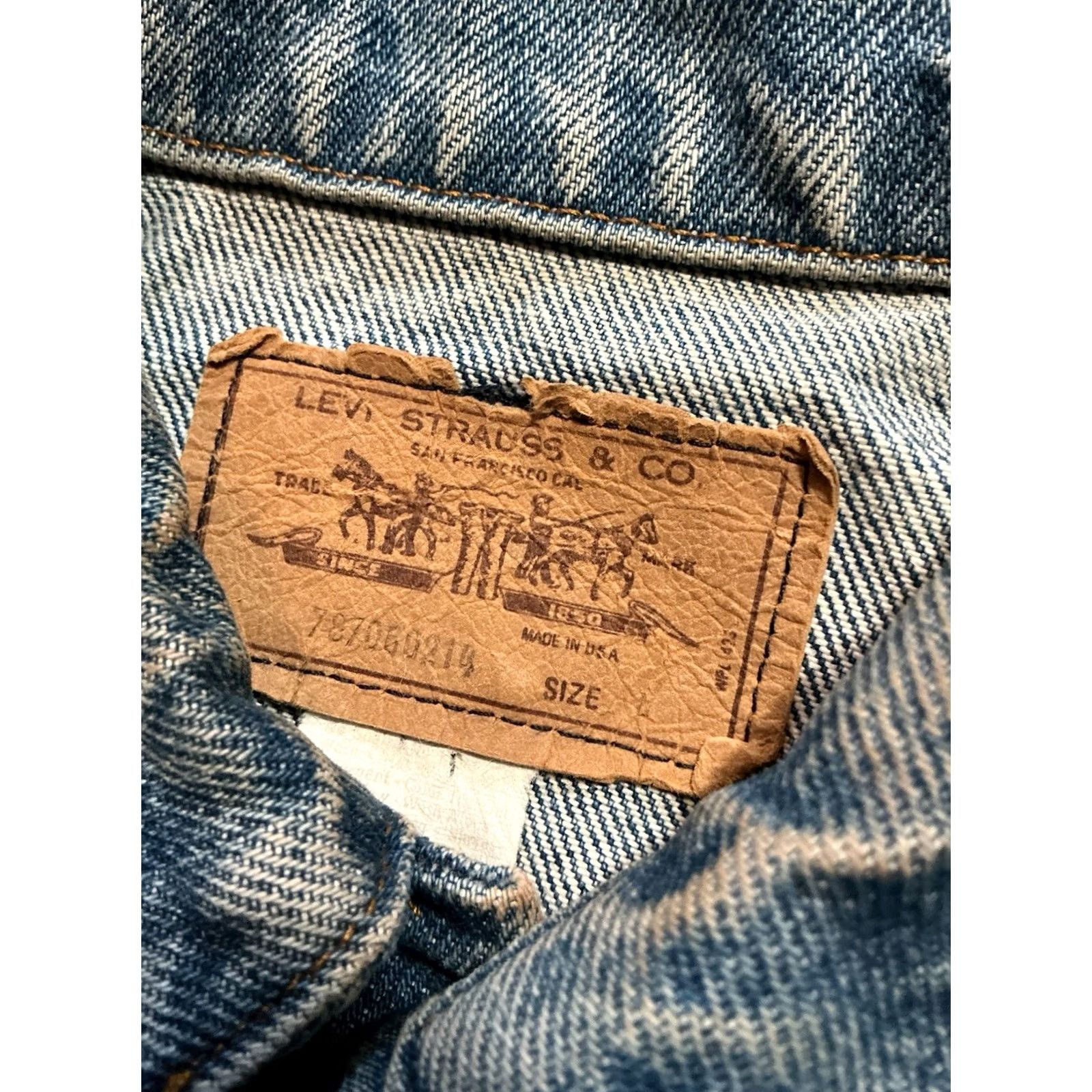 Levi's VINTAGE Levi's Orange Tab Denim Trucker Jean Jacket L Made In USA 1980s Size Large Mens Womens Boys Girls? Size US 33 - 3 Thumbnail