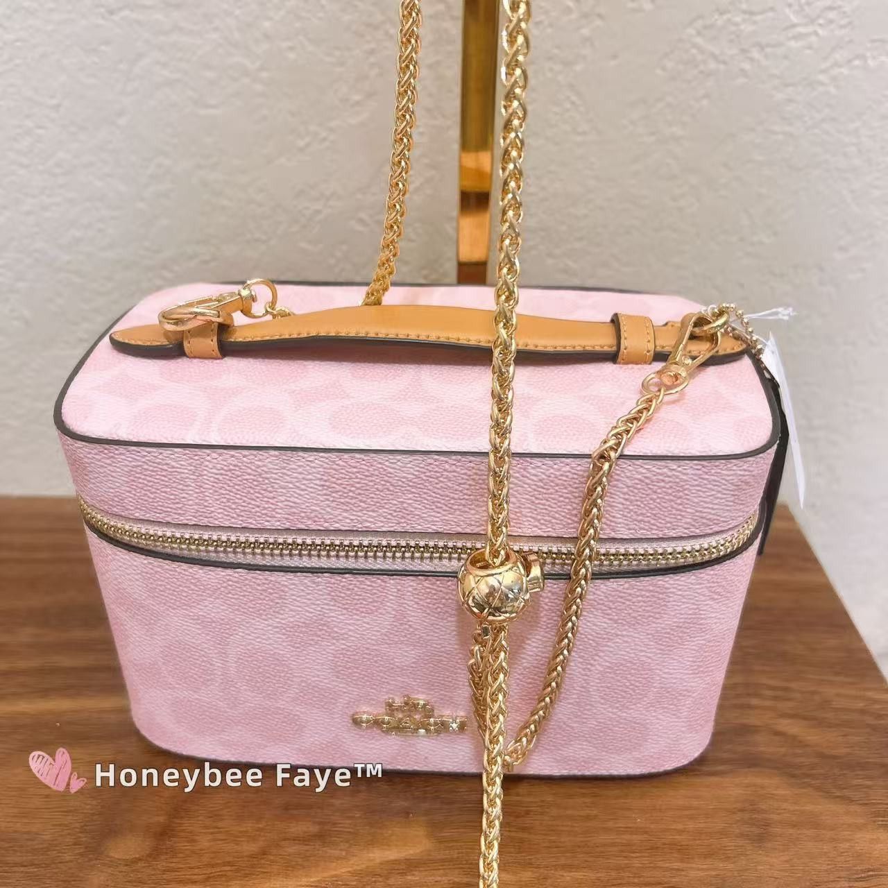 Coach Cosmetic Case In Signature Canvas CEA56 with long crossbody Size ONE SIZE - 2 Thumbnail
