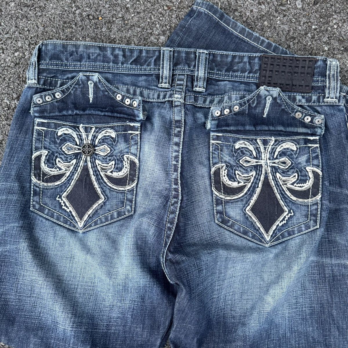 Affliction vintage distressed affliction bootcut jeans Size US 36 / EU 52 - 7 Thumbnail