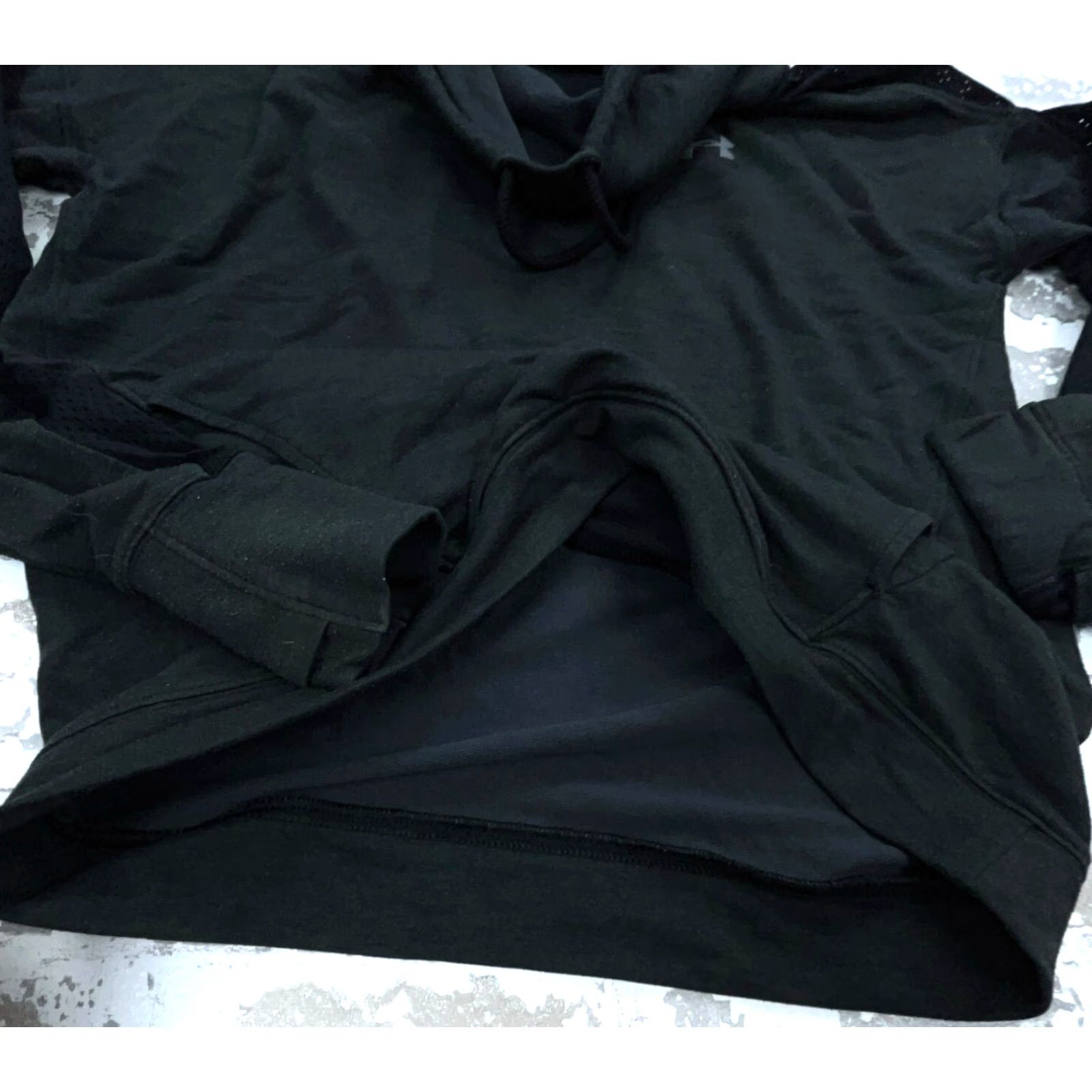 Under Armour Under Armour Sweatshirt Women M Black Pullover Turtleneck Fleece Hoodie Pocket Vented, All Seasons, Performance, Regular Fit Size M / US 6-8 / IT 42-44 - 7 Thumbnail