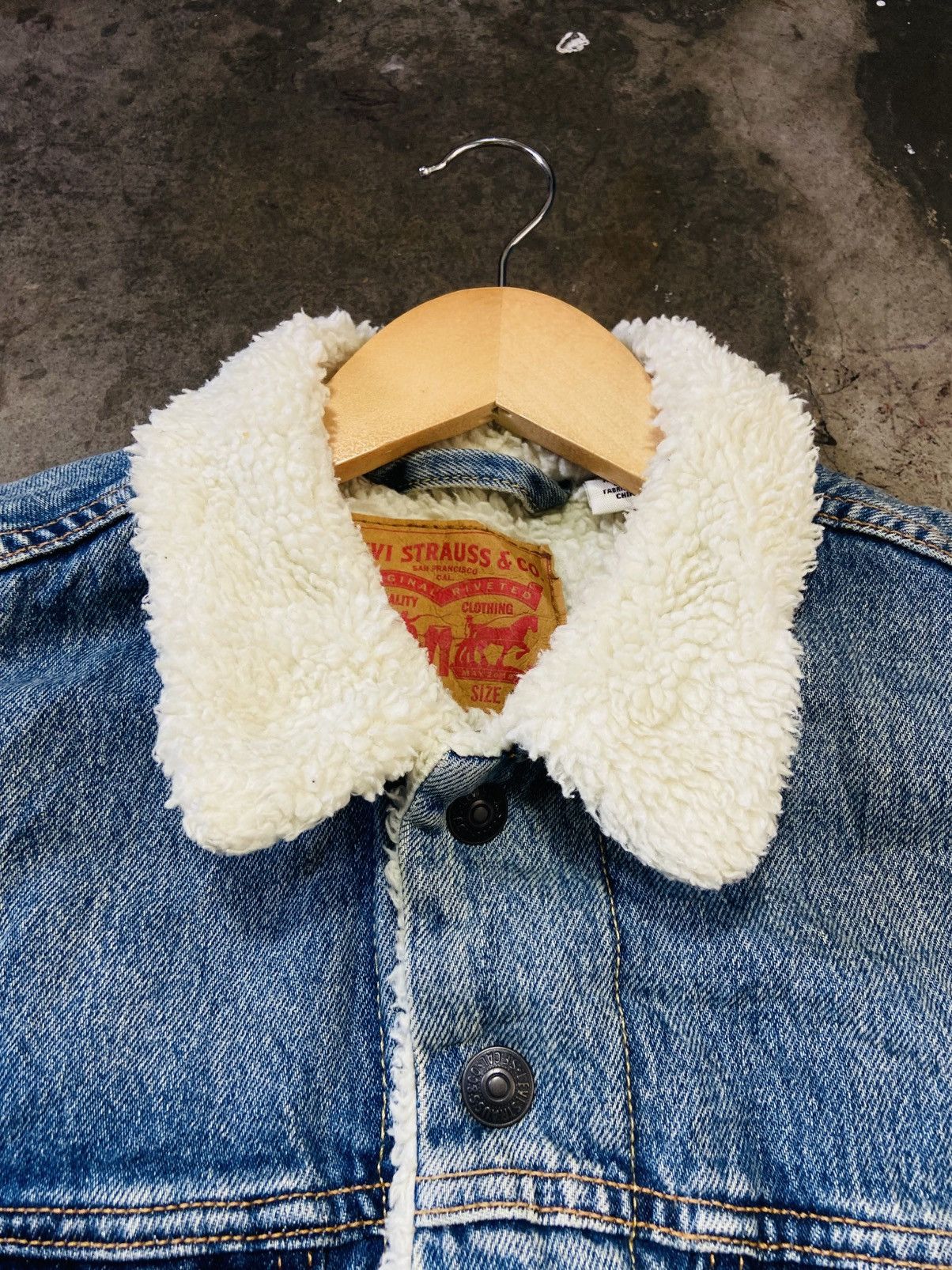 Levi's Levis Sherpa Lined Snap Button Trucker Jacket Size US S / EU 44-46 / 1 - 10 Thumbnail