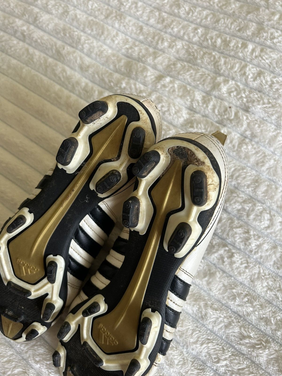 Vintage ADIDAS ADINOVA IV TRX FG FOOTBALL BOOTS (G40637) Size 42 2/3 Size US 9 / EU 42 - 10 Thumbnail