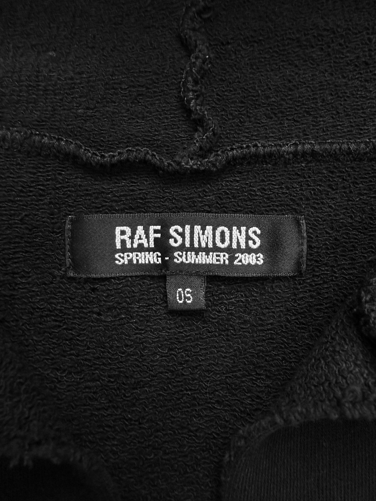 Raf Simons SS03 Raf Simons ‘New Kids Inc’ Consumed Split Raglan Hoodie Size US XXL / EU 58 / 5 - 3 Thumbnail