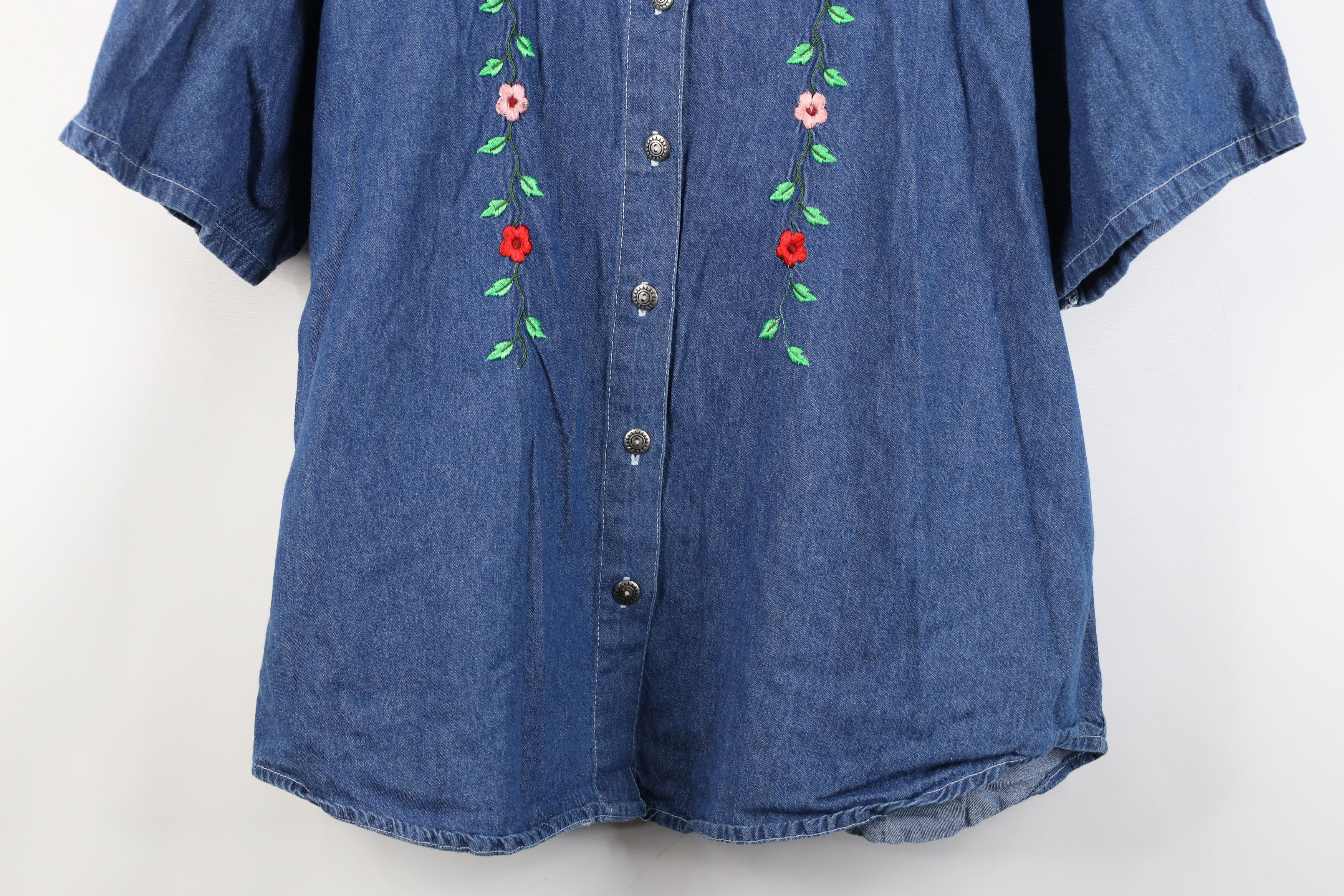 Vintage Vintage 90s Streetwear Embroidered Denim Jean Button Shirt Size 4XL / US 24-26 - 3 Thumbnail