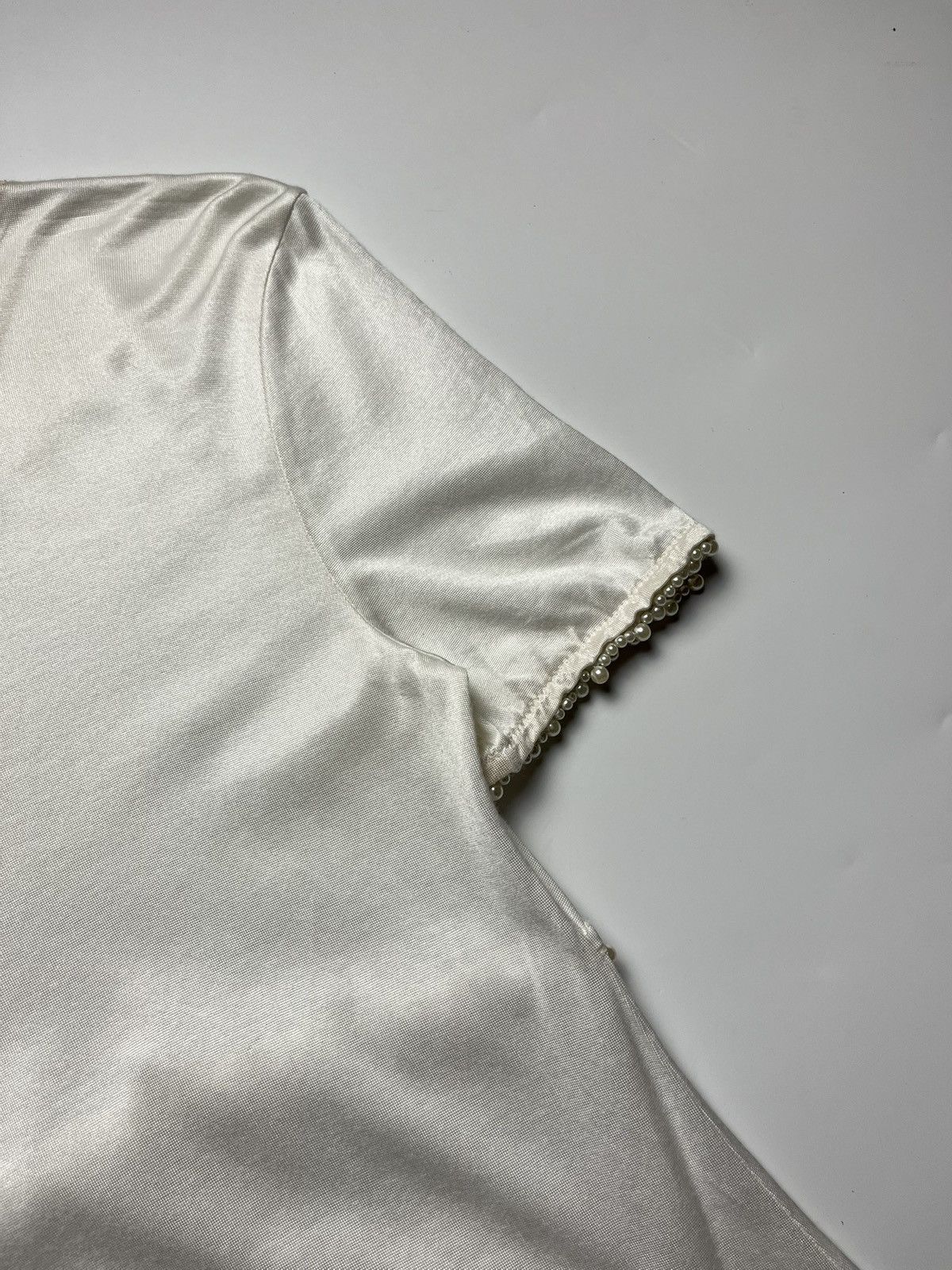 Chanel CHANEL 2016 Pearl Embellished Short Sleeve Top - Cream Size XXS / US 00 / IT 34 - 10 Thumbnail