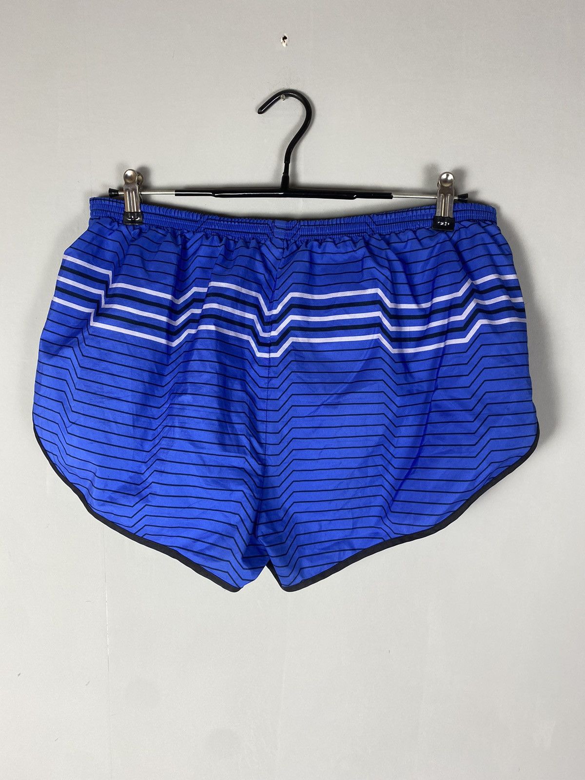 Nike × Vintage Vintage 90s Nike shorts Size US 33 - 4 Thumbnail
