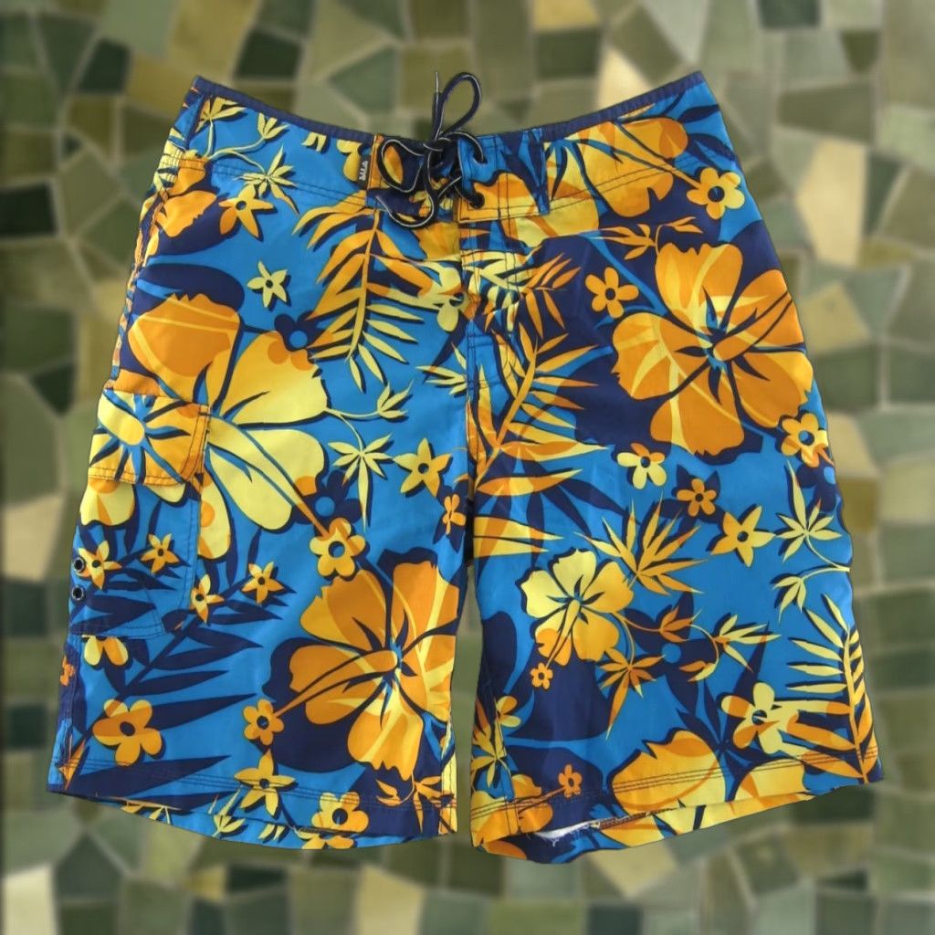 Vintage TYR Blue Yellow Floral Hawaiian Pocket Swim Surf Beach Board Short Men 32 Size US 32 / EU 48 - 1 Thumbnail