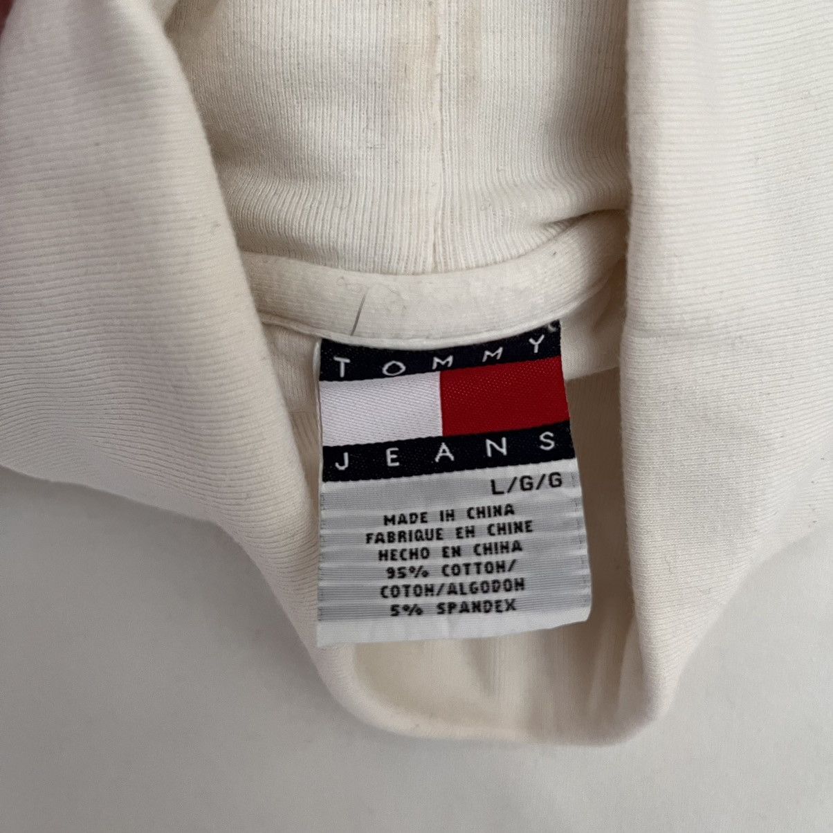 Tommy Hilfiger Tommy Hilfiger Jeans Vintage 2002 Roll Neck T Shirt Size US L / EU 52-54 / 3 - 4 Thumbnail
