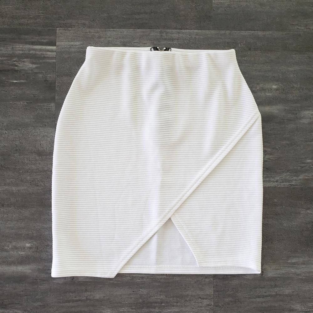 Designer White Asymmetrical Missguided High Waisted Mini Size 26" / US 2 / IT 38 - 1 Thumbnail