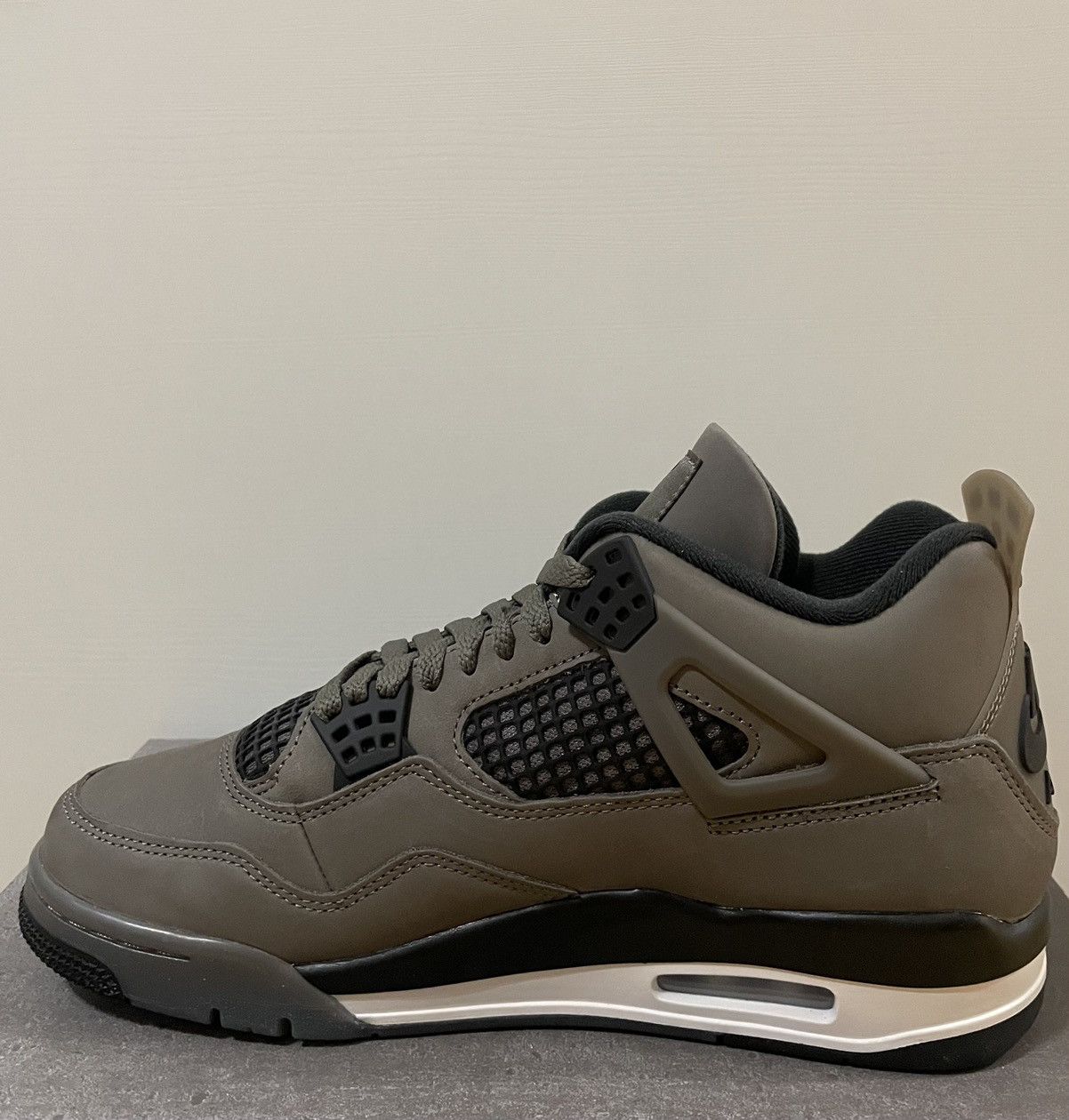 Jordan Brand Air Jordan 4 “Cave Stone” Size US 9.5 / EU 42-43 - 6 Thumbnail